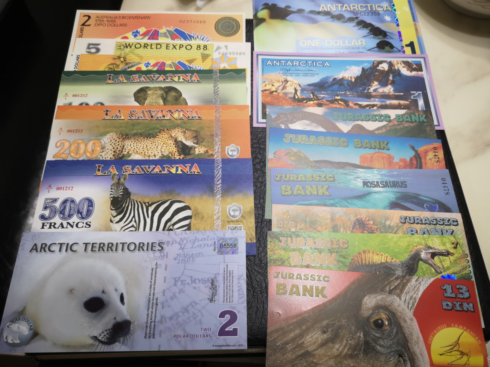 《外钞收藏家》第一百九十一期 几个版本精美商业钞 14张一起 全新