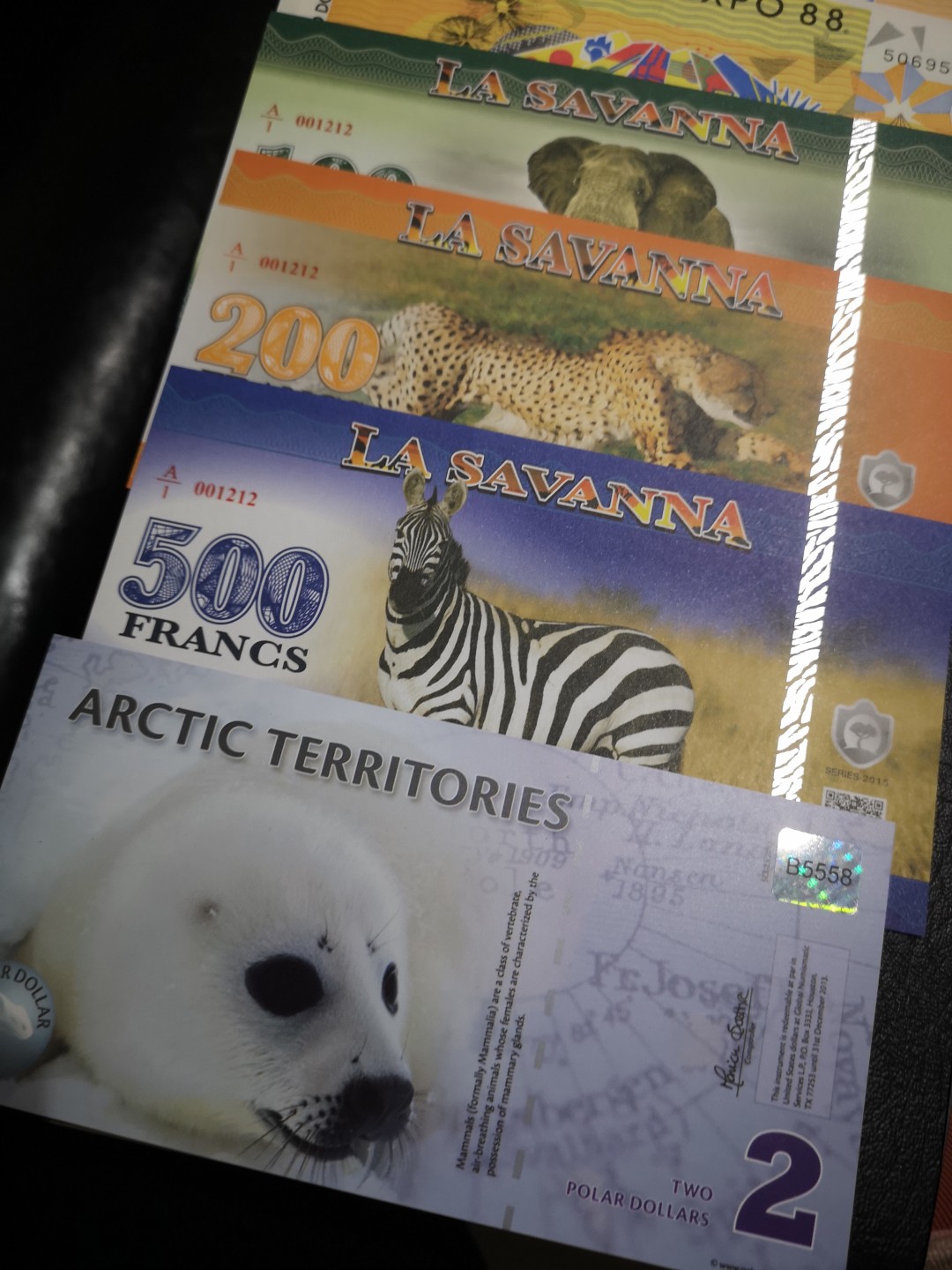 《外钞收藏家》第一百九十一期 几个版本精美商业钞 14张一起 全新