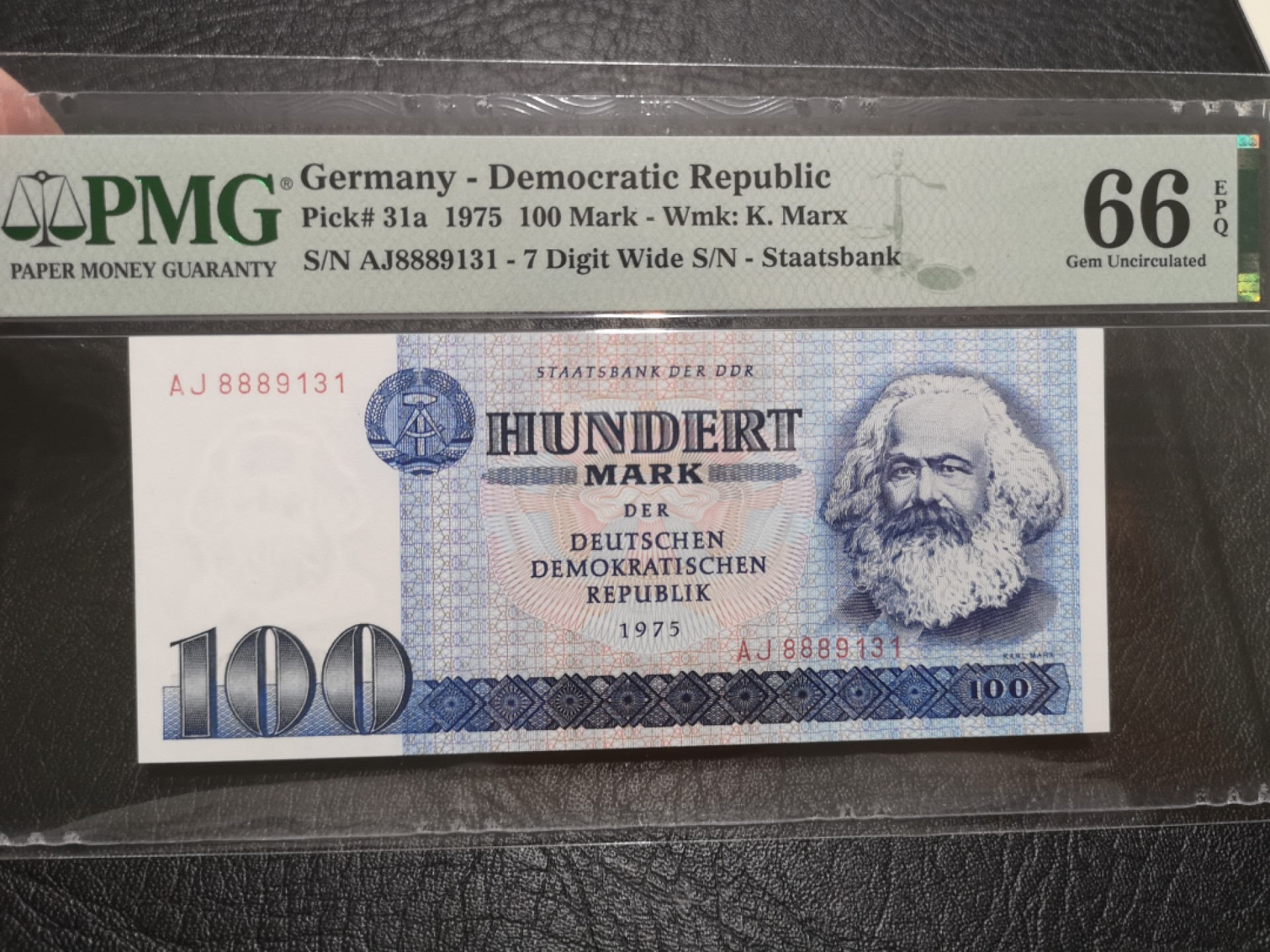 《外钞收藏家》第一百九十一期 1975年德国100马克 PMG66 无47