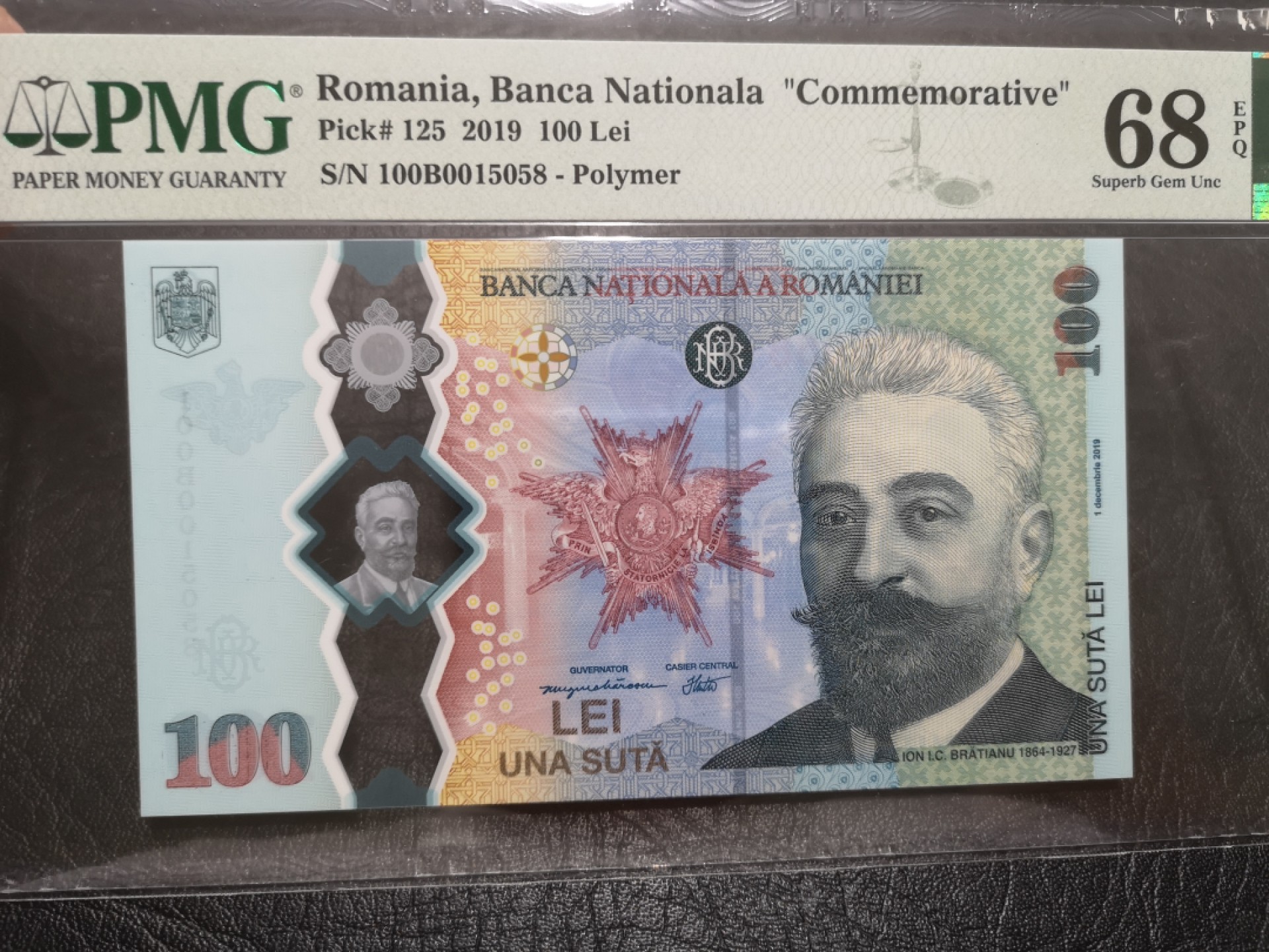 《外钞收藏家》第一百九十一期 2019年罗马比亚100雷 PMG68 无47尾8 纪念钞