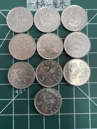 泡泡堂第三十八期  世界硬币纸币专场（无押金，无佣金，捡漏，全场20包邮，偏远地区除外） - 英国五便士十个