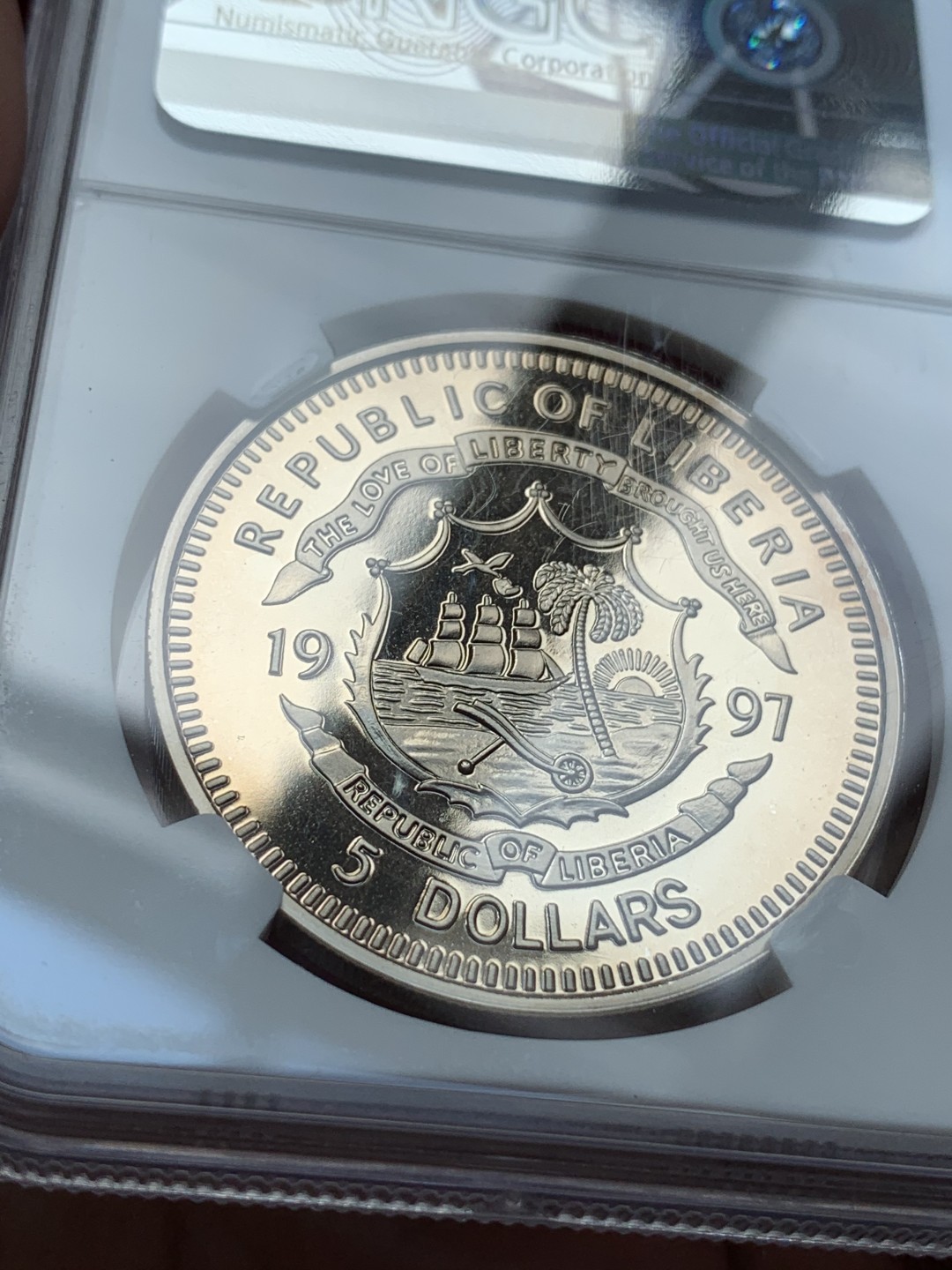 《竞宝斋》第79场-本周日，周一，周四3场拍卖（全场不限金额包邮） 利比里亚1997年小平盎司级纪念币2枚，含盎司级银币，NGC评级亚军分