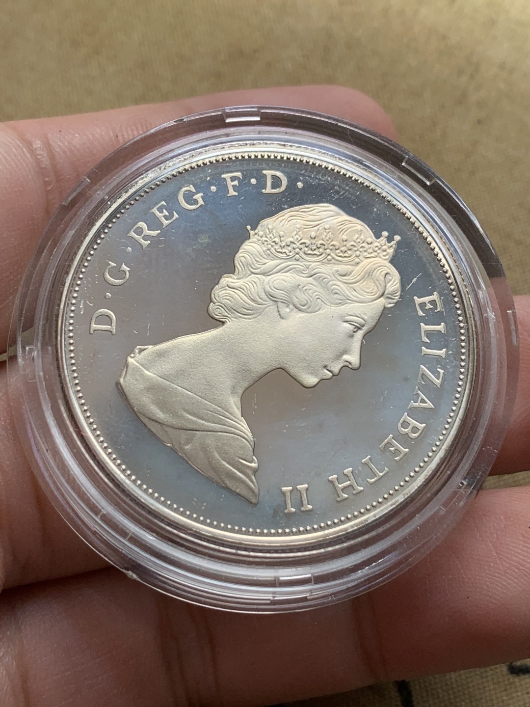 《竞宝斋》第79场-本周日，周一，周四3场拍卖（全场不限金额包邮） 原盒 英国1981年 戴安娜婚礼 精制克朗 大银币 