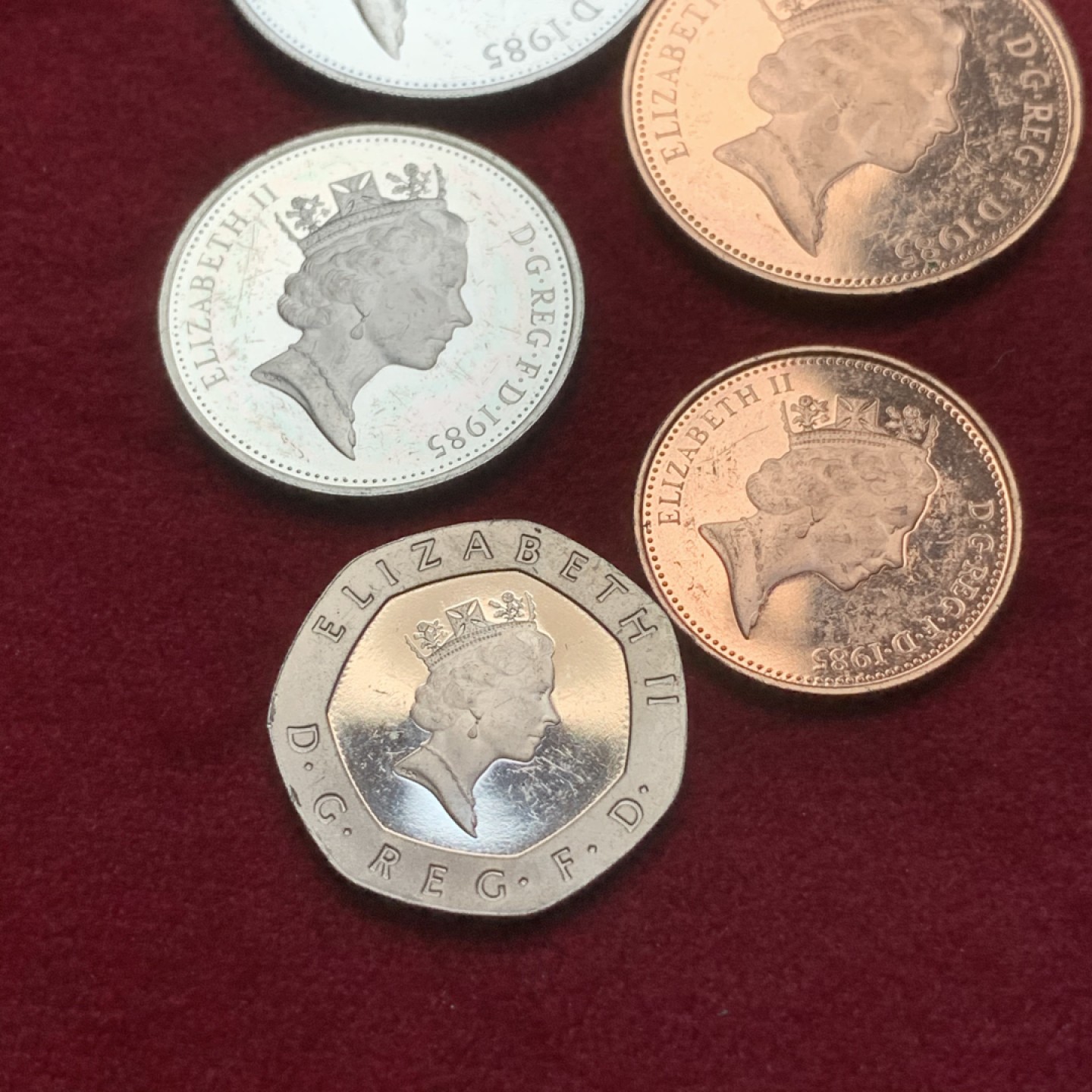 《竞宝斋》第79场-本周日，周一，周四3场拍卖（全场不限金额包邮） 2组一起 英国 1985年 精制币 6枚一组  2组