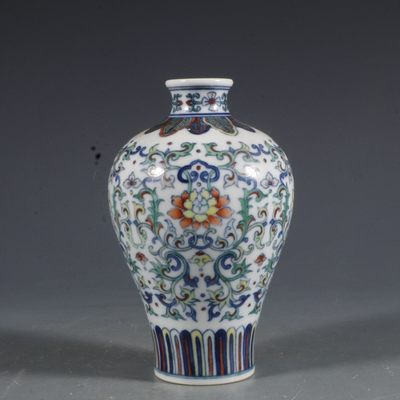 大清乾隆年制款 斗彩缠枝莲花卉纹梅瓶尺寸：高13cm口径2.8cm - 大清乾隆年制款 斗彩缠枝莲花卉纹梅瓶尺寸：高13cm口径2.8cm