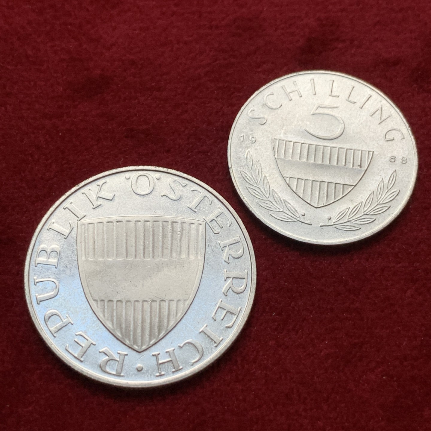 《竞宝斋》第79场-本周日，周一，周四3场拍卖（全场不限金额包邮） 奥地利 1968年 5/10先令 精制银币 一对