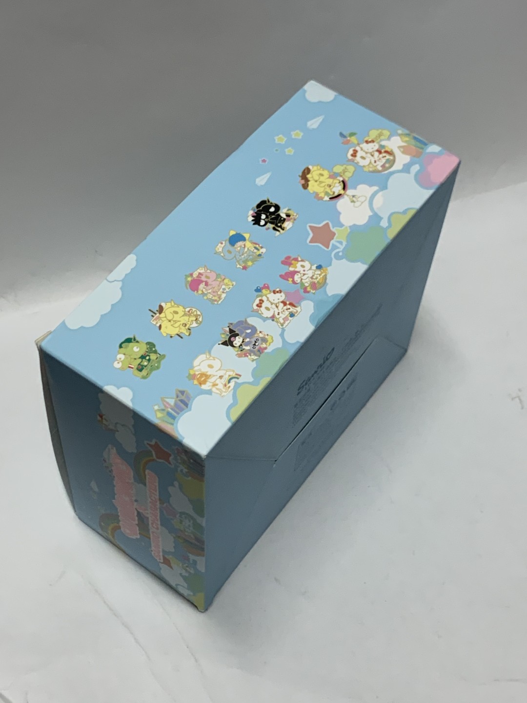 零元拍：tokidoki淘奇多奇LUCKY CLUB金属盲盒徽章可爱卡通胸针潮流摆件卡通可爱的三丽鸥独角兽徽章，盲盒大套共九只，全新未拆