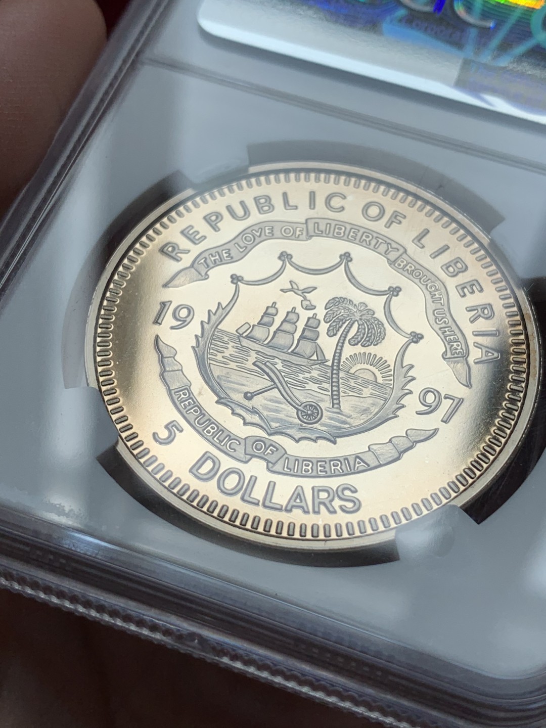 《竞宝斋》第79场-本周日，周一，周四3场拍卖（全场不限金额包邮） 利比里亚1997年小平盎司级纪念币2枚，含盎司级银币，NGC评级亚军分