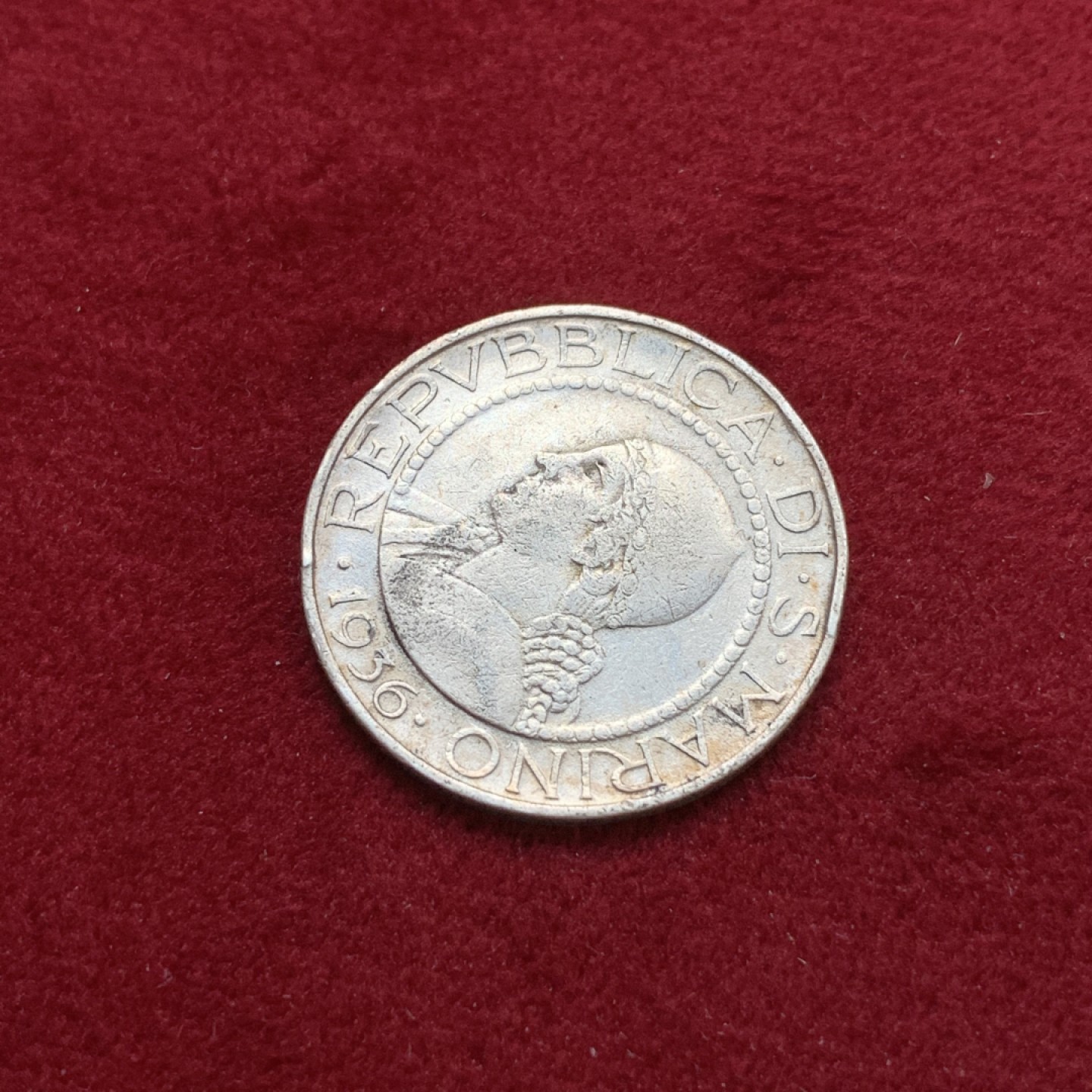 《竞宝斋》第79场-本周日，周一，周四3场拍卖（全场不限金额包邮） 圣马力诺 1936年 女神半身像 5里拉 银币