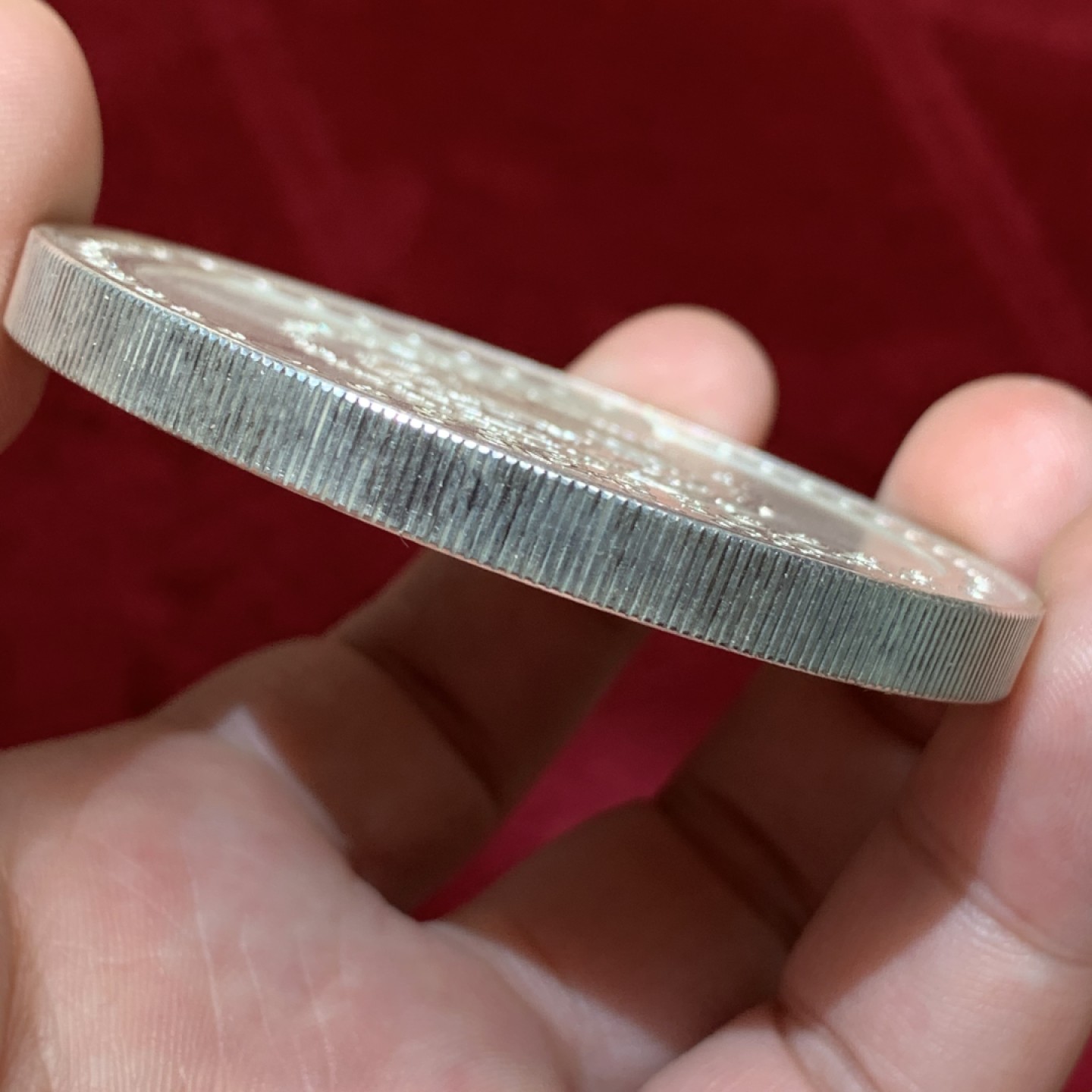 《竞宝斋》第79场-本周日，周一，周四3场拍卖（全场不限金额包邮） 墨西哥1993年 	10 比索 5盎司 999银 155.5克的大银币 不多见 品种