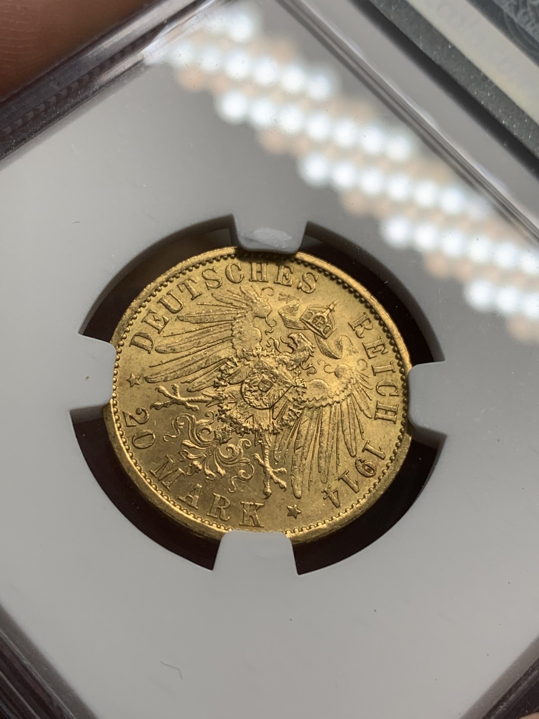 《竞宝斋》第79场-本周日，周一，周四3场拍卖（全场不限金额包邮） NGC-MS62 德国 1914年 普鲁士军装版 20马克金币 较少见的版式