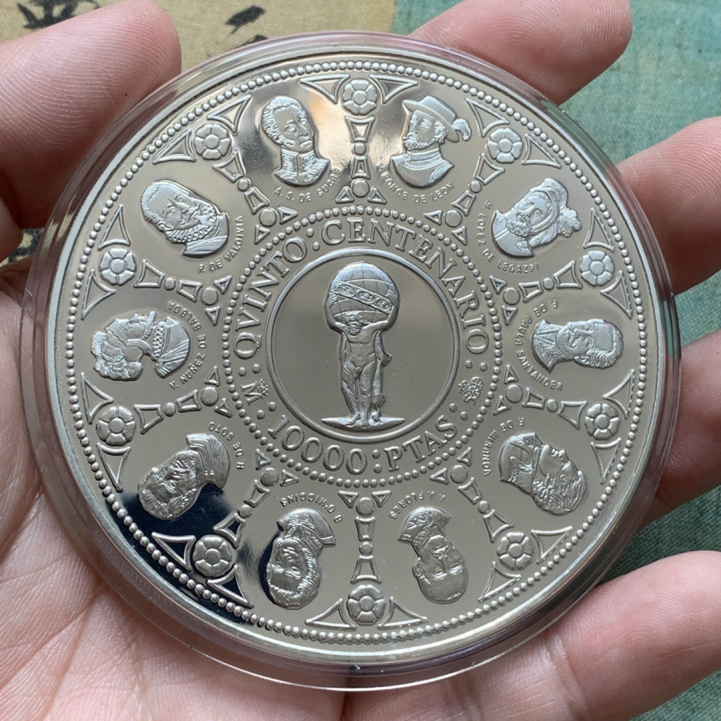 《竞宝斋》第79场-本周日，周一，周四3场拍卖（全场不限金额包邮） 168.75克 原木盒 西班牙1991年 发现美洲五百周年纪念 10000比塞塔 大银币 