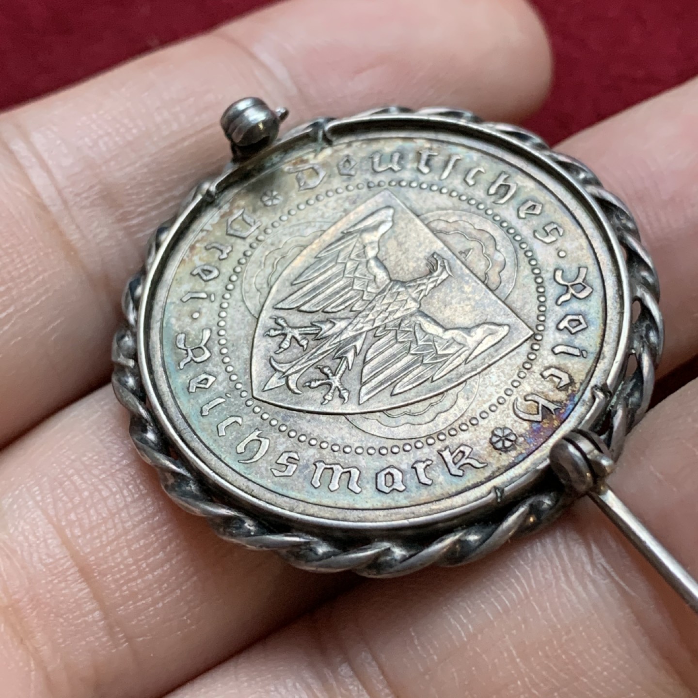 《竞宝斋》第79场-本周日，周一，周四3场拍卖（全场不限金额包邮） 德国魏玛 1930年瓦尔特逝世纪念 3马克 带胸针环 老包浆 非常漂亮