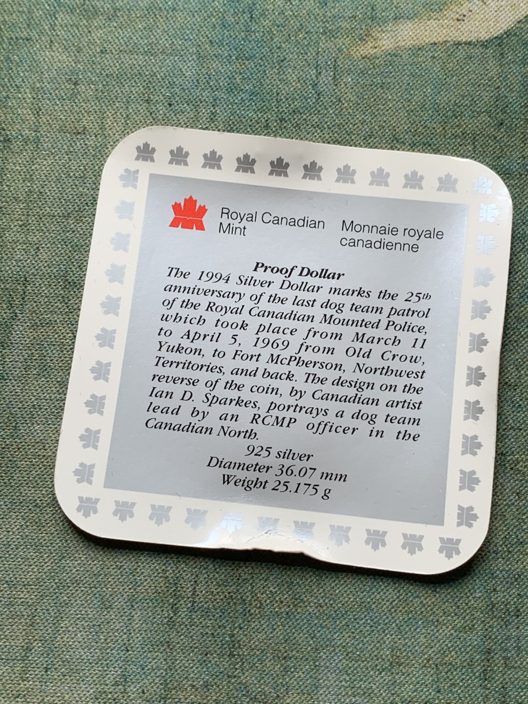 《竞宝斋》第79场-本周日，周一，周四3场拍卖（全场不限金额包邮） 原盒证书 1994年 纪念皇家犬队成立二十五周年 1元 925银精制大银币