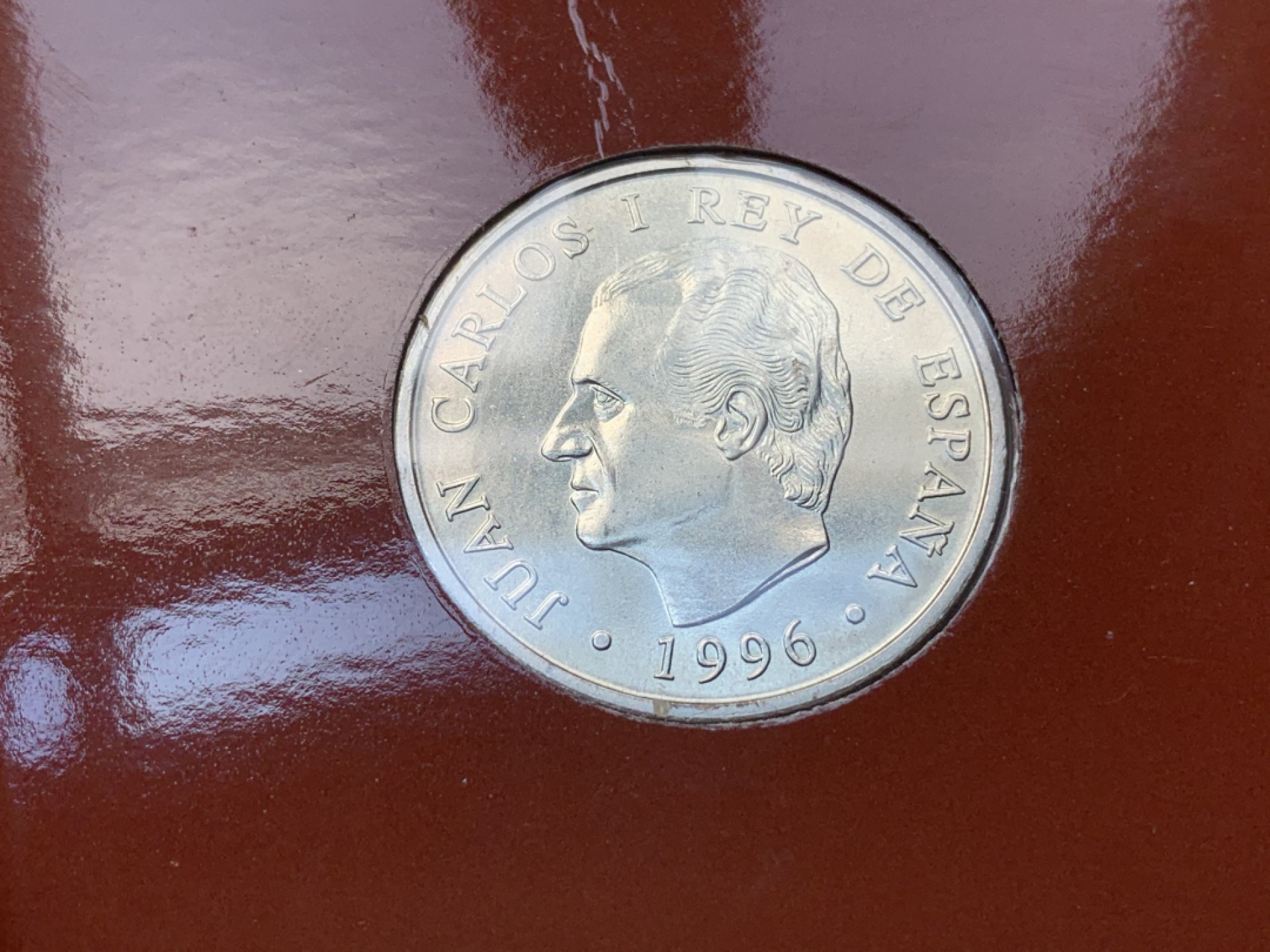 《竞宝斋》第79场-本周日，周一，周四3场拍卖（全场不限金额包邮） 卡装 西班牙1996年 睡美人 2000比塞塔 大银币