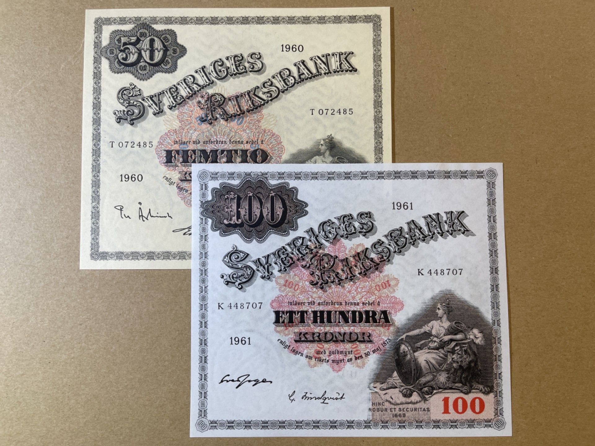 《张总收藏》66期——初版首发 瑞典50、100克朗2张 UNC 1960年版大方块
