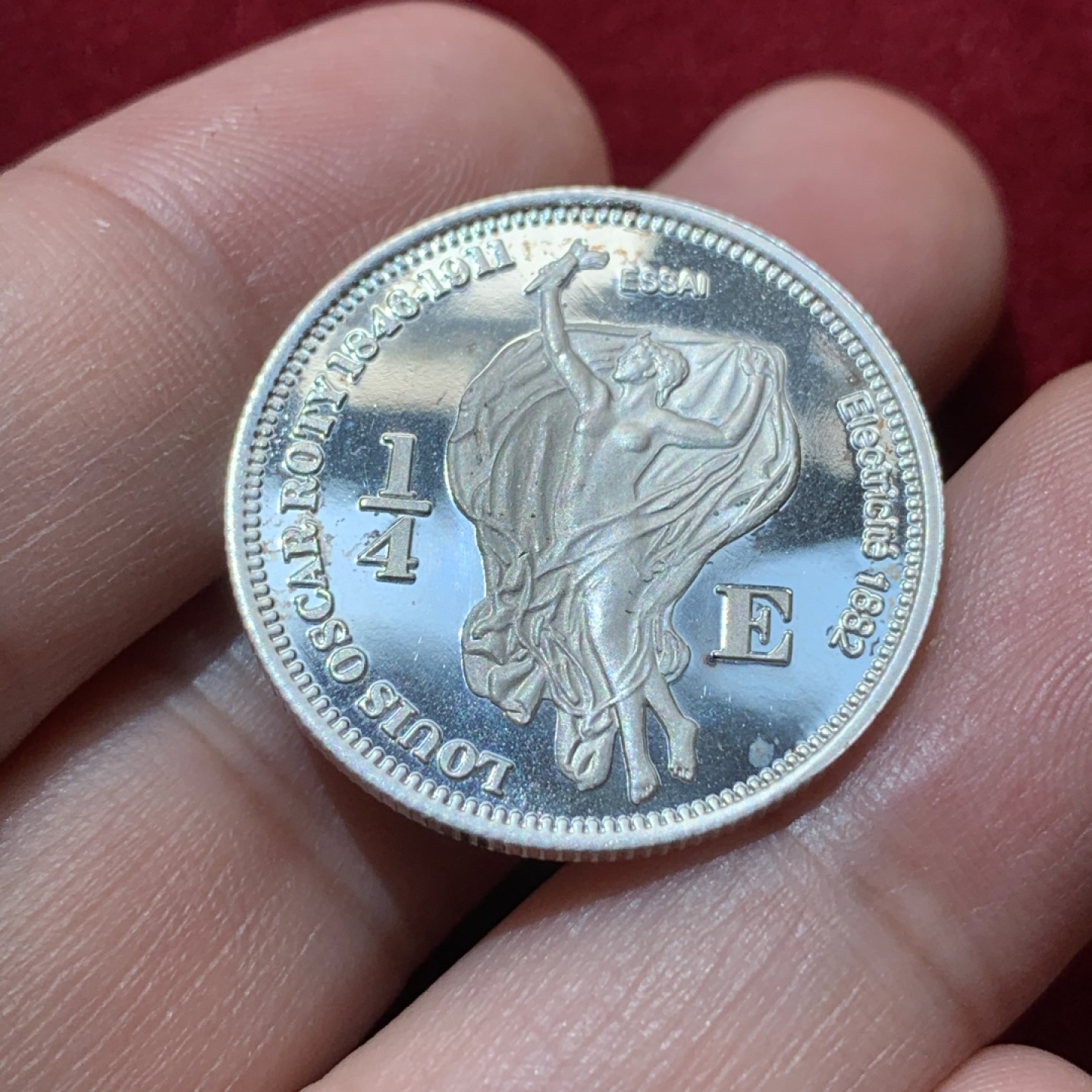 《竞宝斋》第79场-本周日，周一，周四3场拍卖（全场不限金额包邮） 法国 2004年纪念罗蒂 1/4欧元 臆造币，出现在珍惜币目录 7.8克 999银