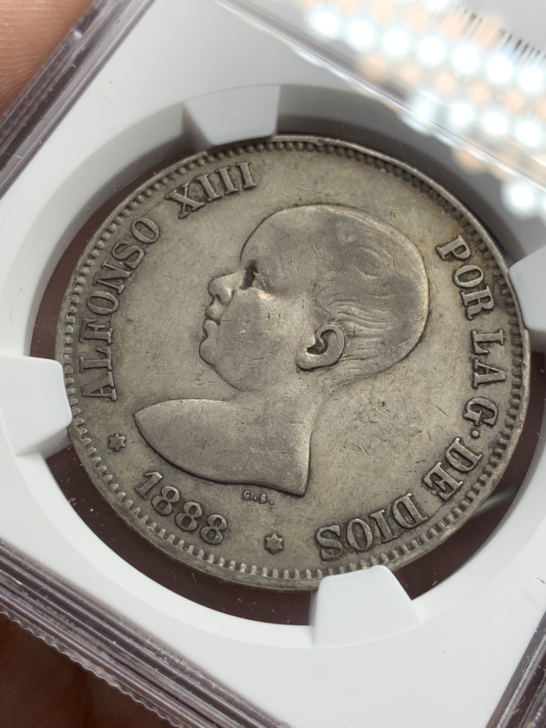 《竞宝斋》第79场-本周日，周一，周四3场拍卖（全场不限金额包邮） NGC-XF45 西班牙 1888年 阿方索十三世5比塞塔 双柱大银币 发财包浆发财年份