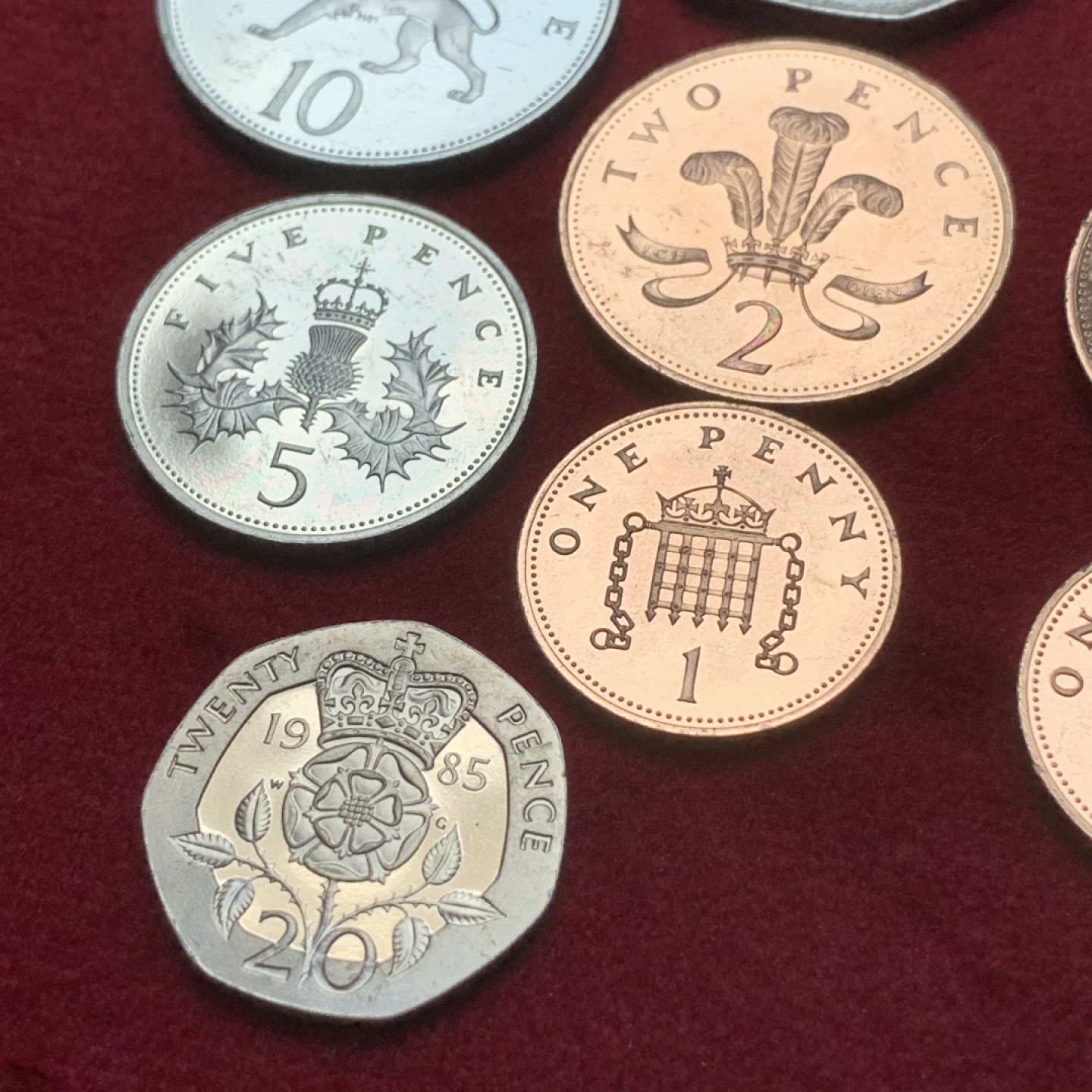 《竞宝斋》第79场-本周日，周一，周四3场拍卖（全场不限金额包邮） 2组一起 英国 1985年 精制币 6枚一组  2组