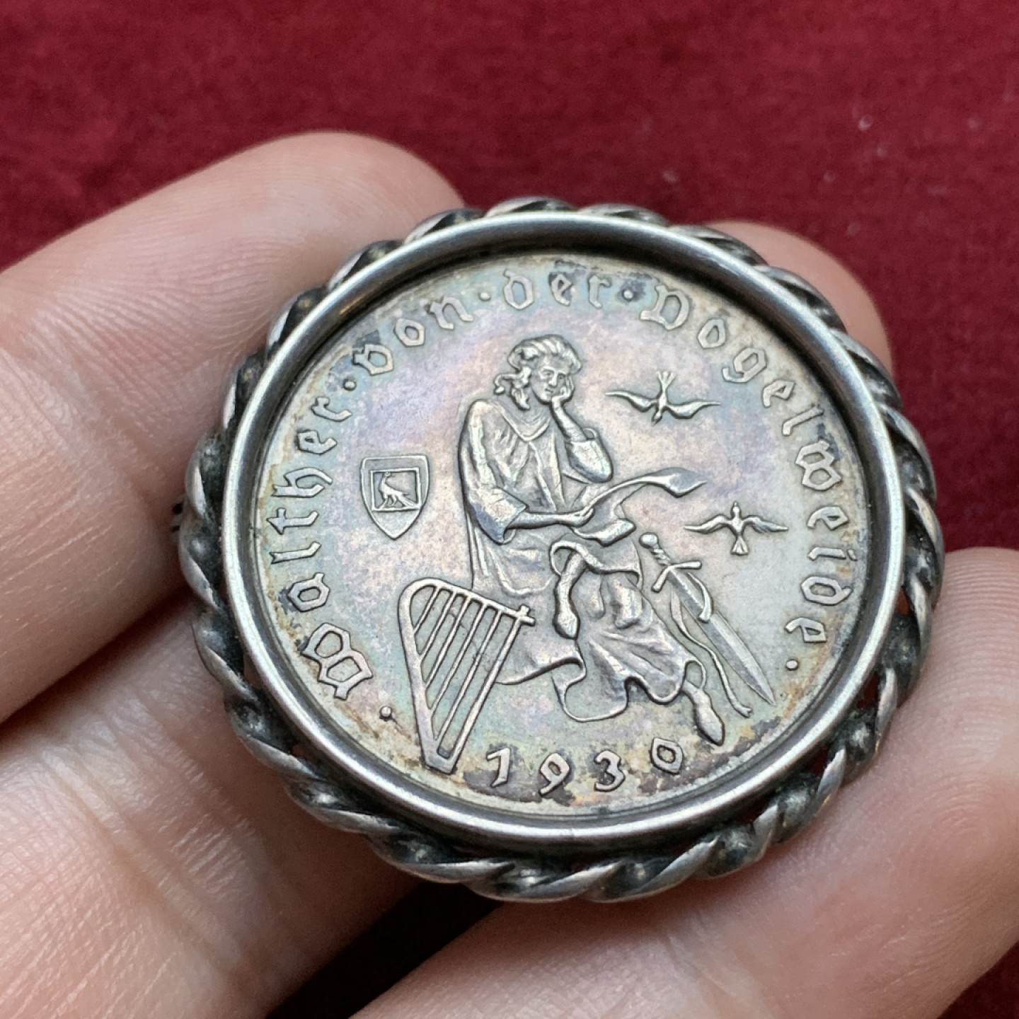 《竞宝斋》第79场-本周日，周一，周四3场拍卖（全场不限金额包邮） 德国魏玛 1930年瓦尔特逝世纪念 3马克 带胸针环 老包浆 非常漂亮