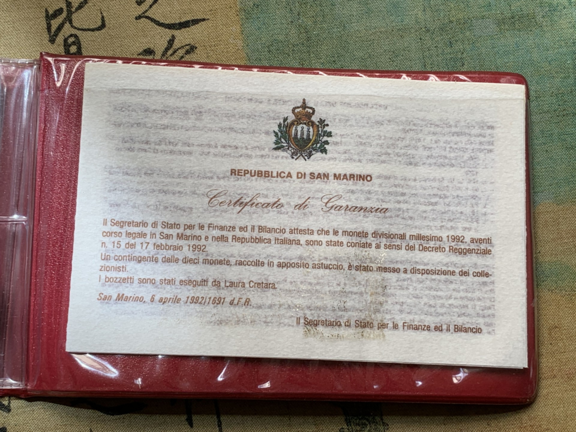 《竞宝斋》第79场-本周日，周一，周四3场拍卖（全场不限金额包邮） 钱包装 圣马力诺 1992年 纪念哥伦布发现新大陆 十枚装套币 其中最大面值1000里拉是银币 完美状态
