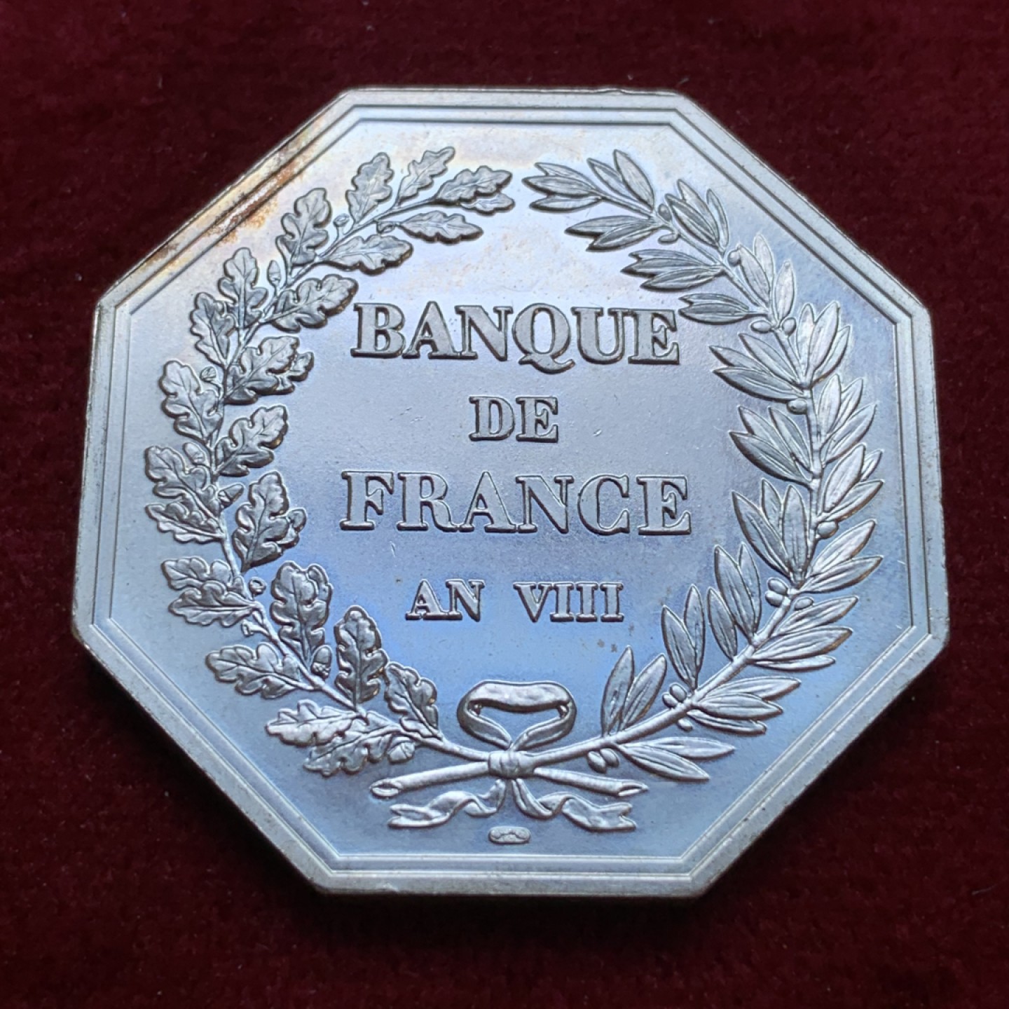 《竞宝斋》第79场-本周日，周一，周四3场拍卖（全场不限金额包邮） 法国 法兰西银行 银制JETON代用币 顶级品相 可以送评 925银 对角40mm直径 重 29.2克