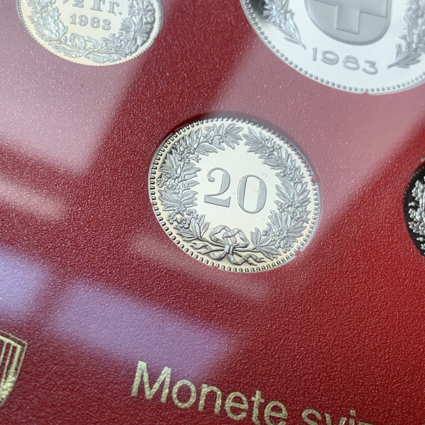 《竞宝斋》第79场-本周日，周一，周四3场拍卖（全场不限金额包邮） 原装 瑞士1983年 八枚套 精制币 最大面值5法郎 非常少见