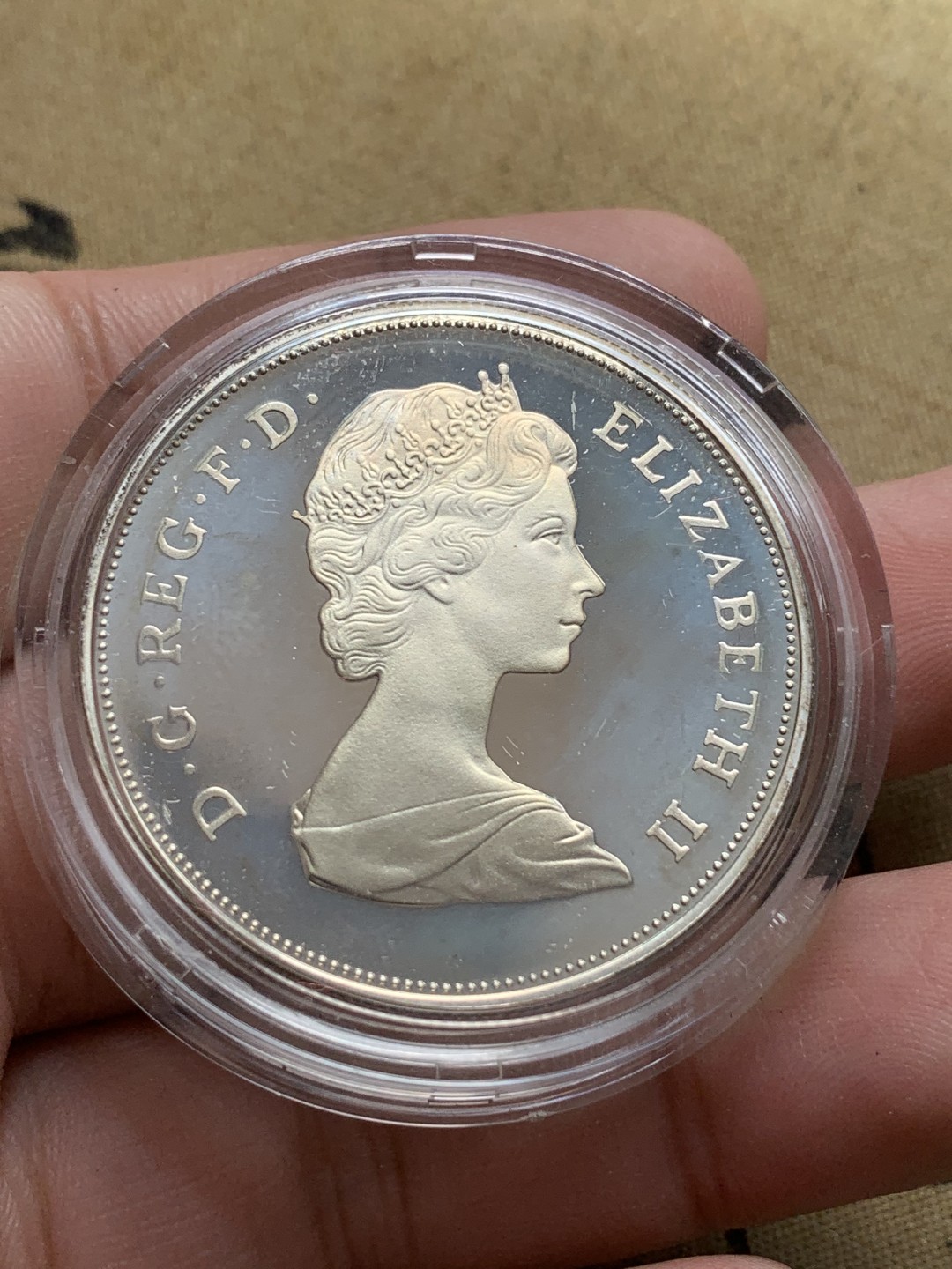 《竞宝斋》第79场-本周日，周一，周四3场拍卖（全场不限金额包邮） 原盒 英国1981年 戴安娜婚礼 精制克朗 大银币 