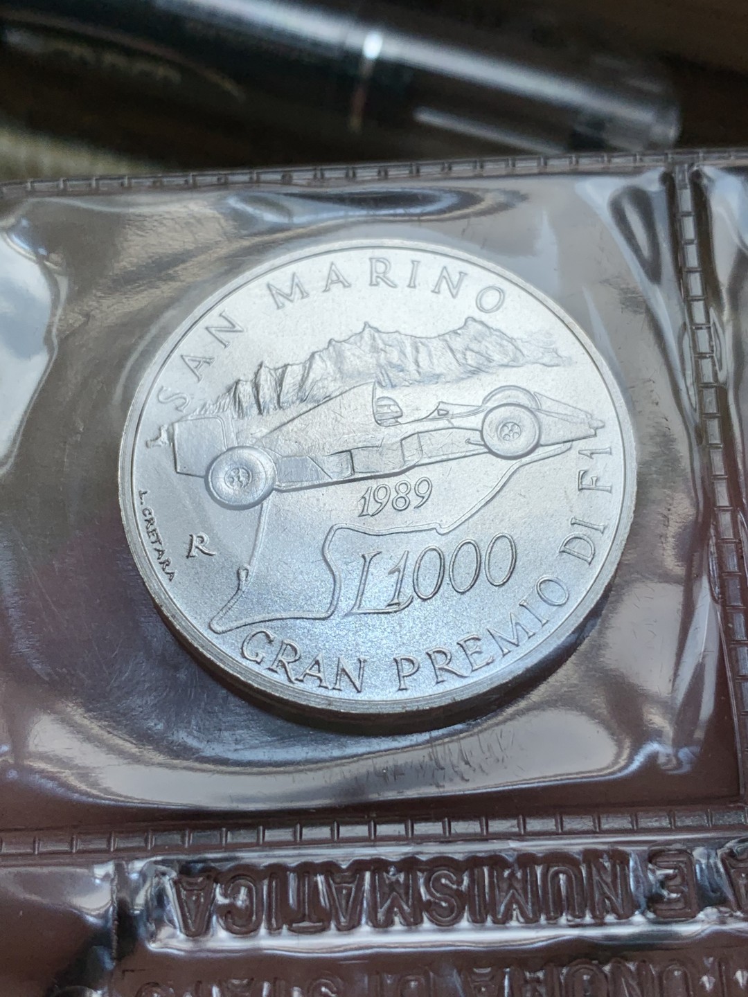 《竞宝斋》第79场-本周日，周一，周四3场拍卖（全场不限金额包邮） 原盒证书 圣马力诺 1989年 F1大奖赛纪念 500和1000里拉 银币