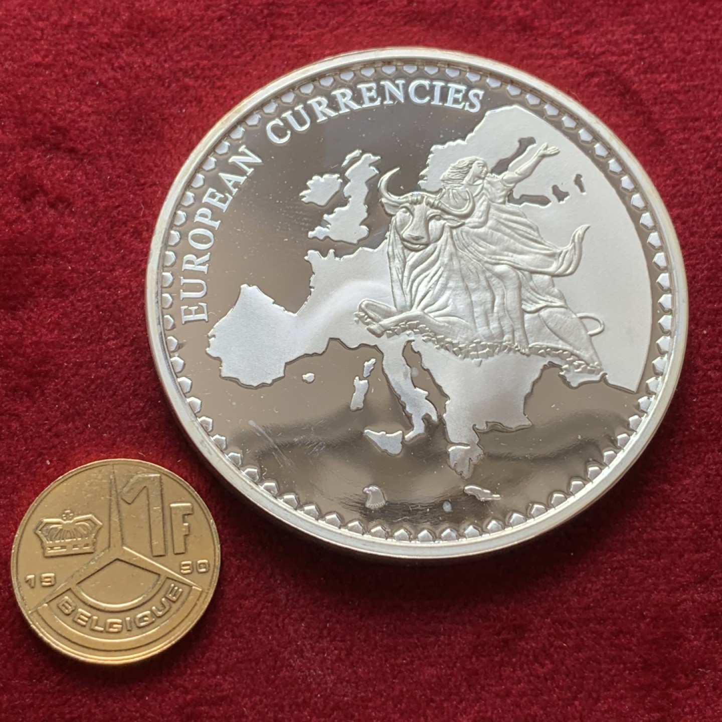 《竞宝斋》第79场-本周日，周一，周四3场拍卖（全场不限金额包邮） 比利时欧罗巴精制合金章 （54.5g）