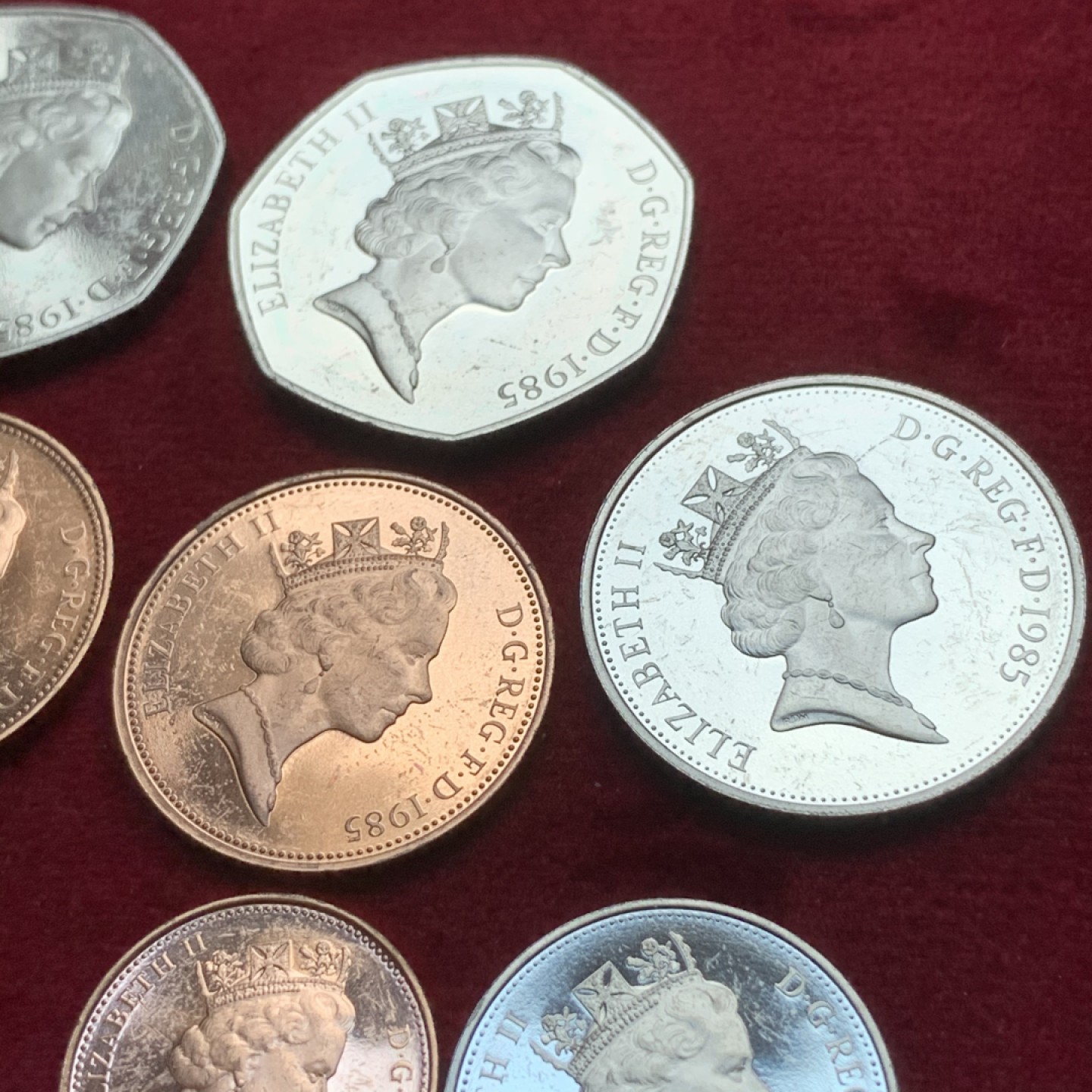 《竞宝斋》第79场-本周日，周一，周四3场拍卖（全场不限金额包邮） 2组一起 英国 1985年 精制币 6枚一组  2组