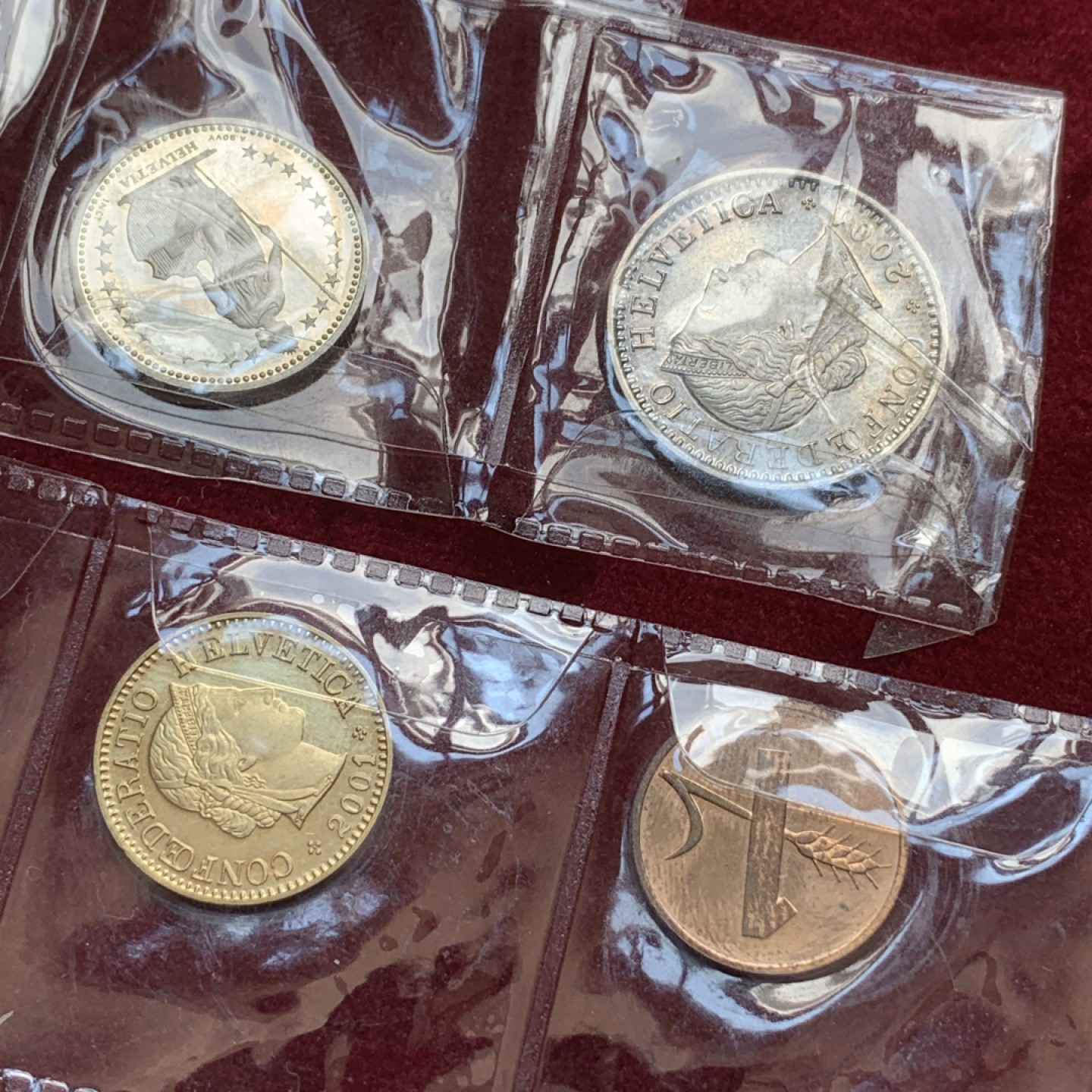 《竞宝斋》第79场-本周日，周一，周四3场拍卖（全场不限金额包邮） 瑞士 2000年 2001年 套币各一组
