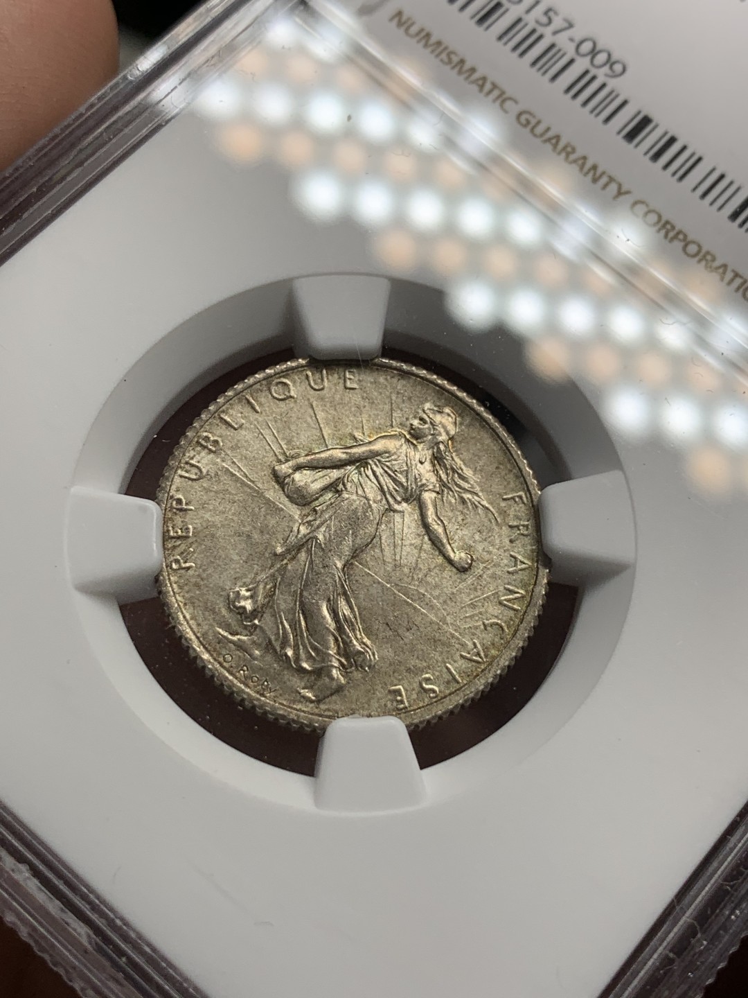 《竞宝斋》第79场-本周日，周一，周四3场拍卖（全场不限金额包邮） NGC-MS63 法国1916年 播种女神 1法郎银币 带彩好品