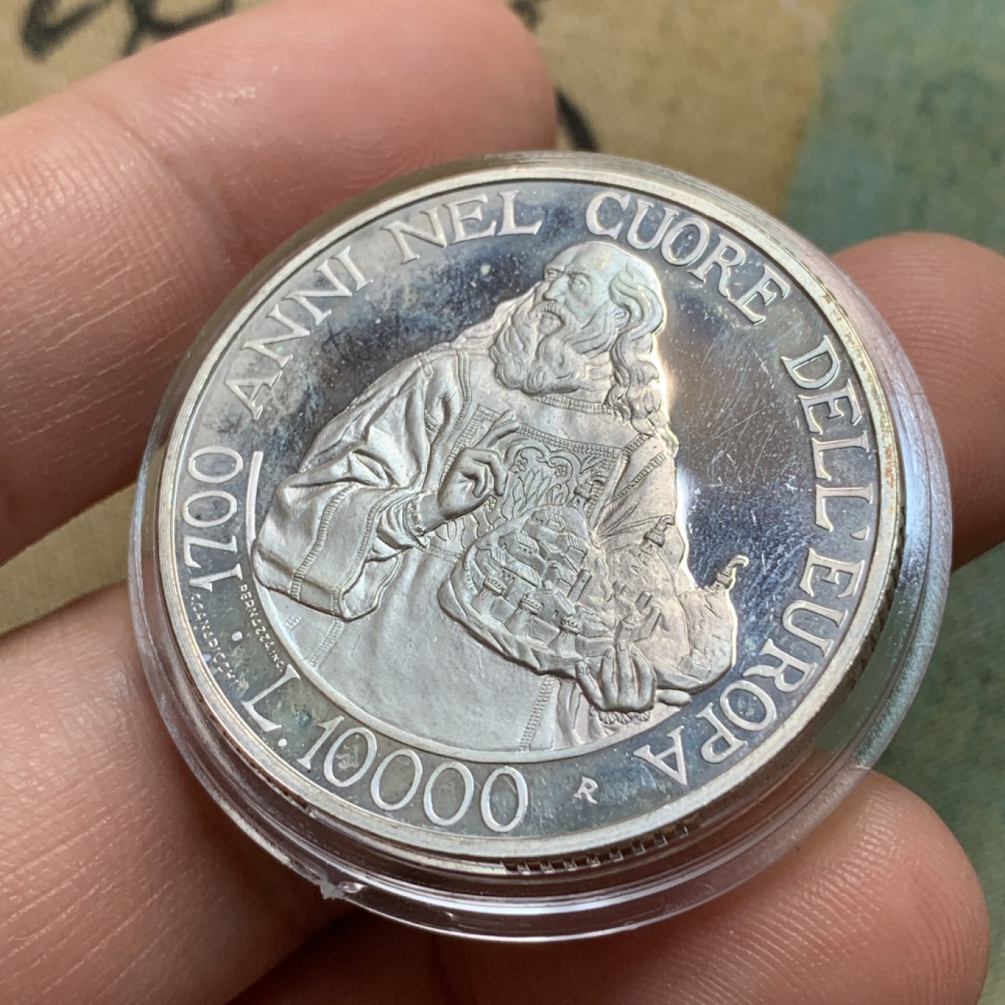 《竞宝斋》第79场-本周日，周一，周四3场拍卖（全场不限金额包邮） 原盒证书 圣马力诺 2000年 纪念建城1700周年 10000里拉精制大银币 22克 稀少