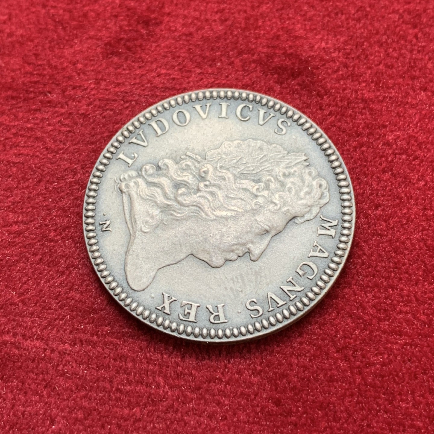 《竞宝斋》第79场-本周日，周一，周四3场拍卖（全场不限金额包邮）  法国 20世纪初 路易十四太阳王寝宫 JETON银质代币 后铸 黑彩