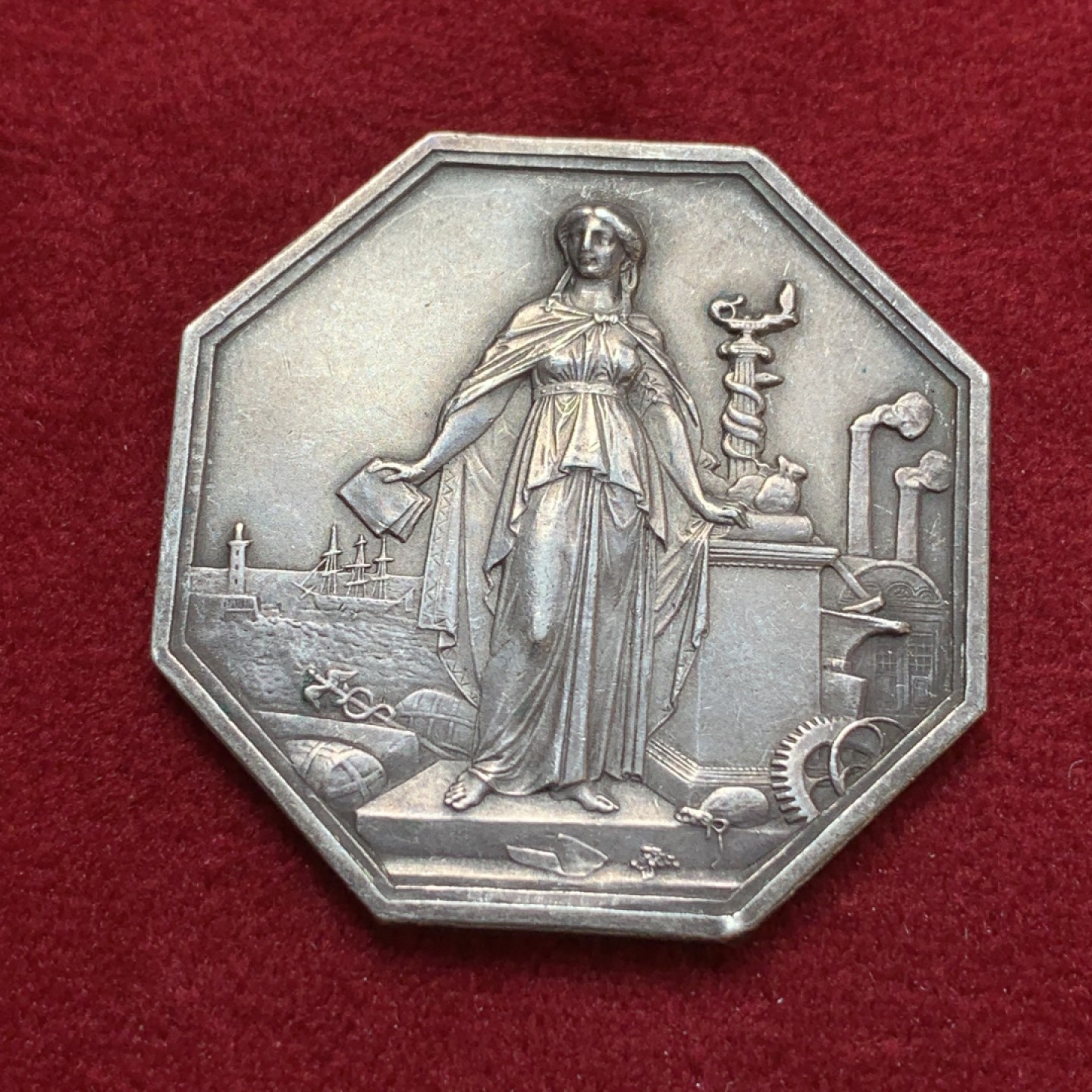 《竞宝斋》第79场-本周日，周一，周四3场拍卖（全场不限金额包邮） 法国 1859年 工业部女神 JETON银质八角 无签名版 对角直径39.9mm 重21.6克 大规格