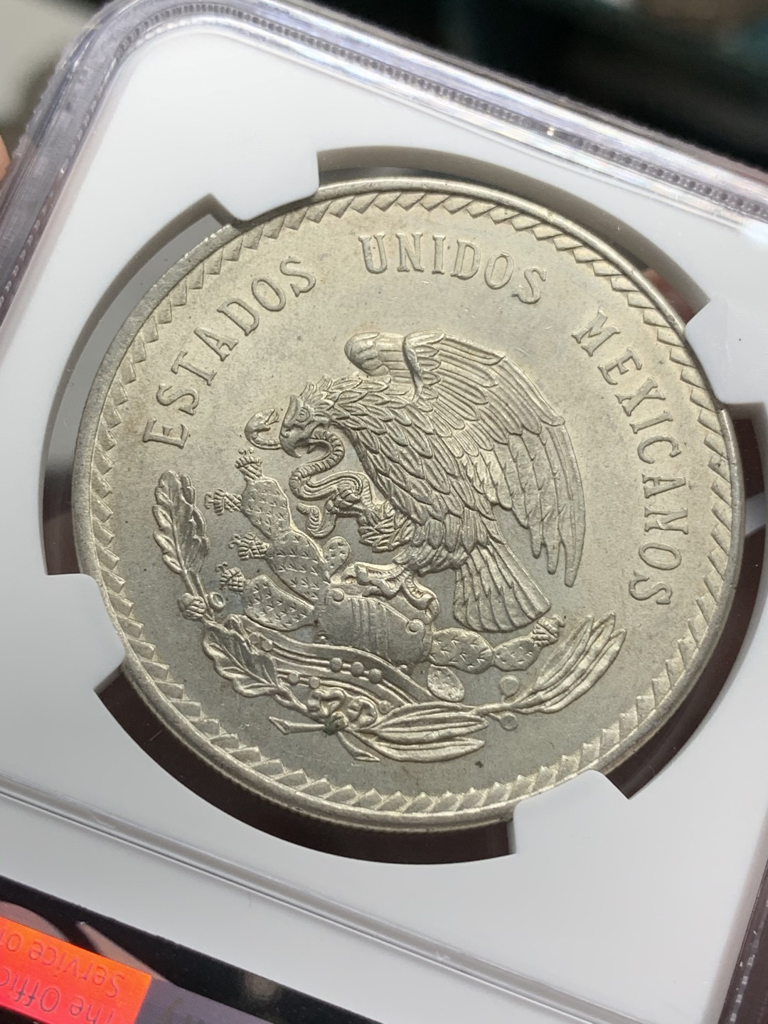 《竞宝斋》第79场-本周日，周一，周四3场拍卖（全场不限金额包邮） NGC-MS63 墨西哥 1948年印第安人头像 5比索超大型银币 原光好品