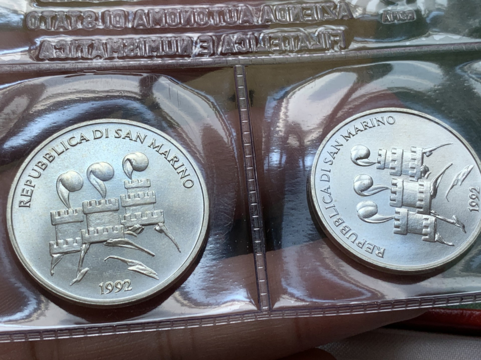 《竞宝斋》第79场-本周日，周一，周四3场拍卖（全场不限金额包邮） 原盒证书 圣马力诺 1992年 奥林匹克纪念 500和1000里拉 银币