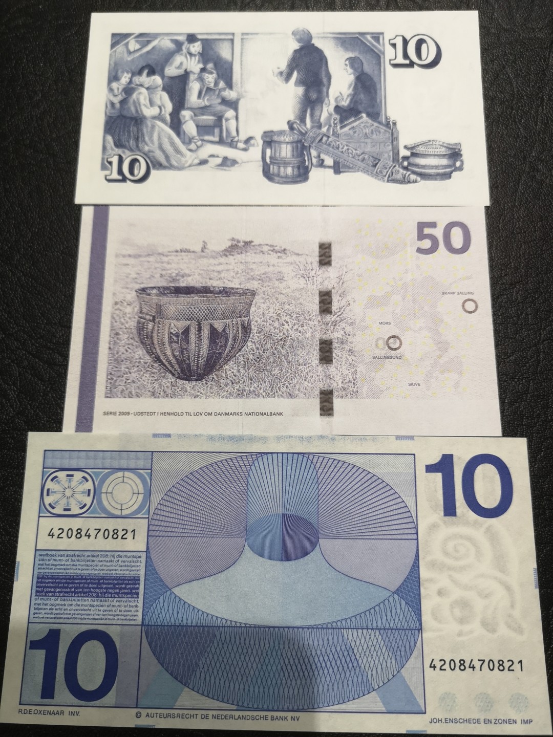 《外钞收藏家》第一百九十二期 冰岛、丹麦、荷兰三张一起 全新UNC 