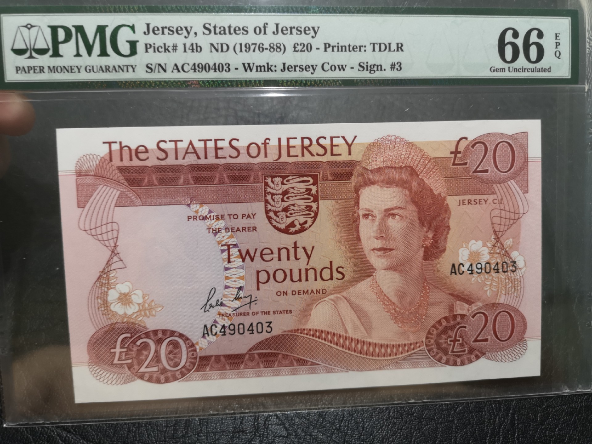 《外钞收藏家》第一百九十二期 1976-88年泽西20镑 精美女王钞 PMG66