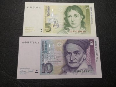 《外钞收藏家》第一百九十二期 - 德国末版5、10马克 5马克全新 10马克有些瑕疵 如图