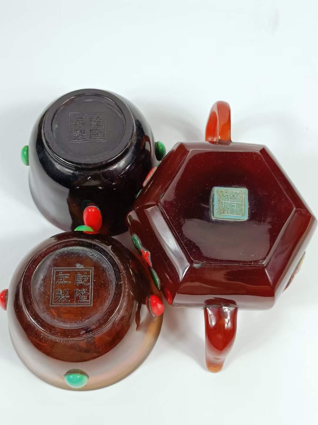 旧藏琥珀茶具，保存完整，做工精细，皮壳老辣，包将浓厚，喜欢的联系