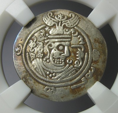 古波斯币,萨珊银币,大不里斯坦.库尔希德,AD740-761,反面祭火坛及两祭司,23.6mm,2.0g,自打标签盒子RM4751jx - 古波斯币,萨珊银币,大不里斯坦.库尔希德,AD740-761,反面祭火坛及两祭司,23.6mm,2.0g,自打标签盒子RM4751jx