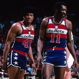 零元拍：NBA75大 奇才上古超巨 队史第一人 状元 得分王 篮板王 总冠军埃尔文 海耶斯签字球衣 JSA公司签名鉴定认证标+证书！