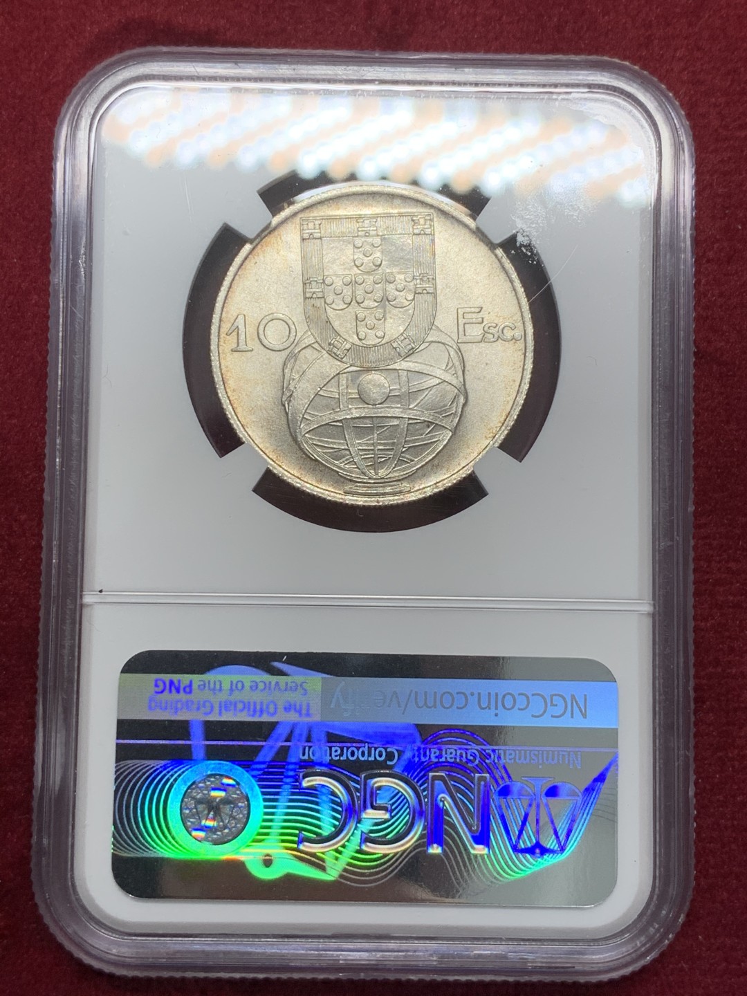 《竞宝斋》第80场-本周日，周一 2场连拍（全场不限金额包邮） NGC-MS64 葡萄牙1954年 大帆船10埃斯库多 顶级品相带五彩包浆 非常难得