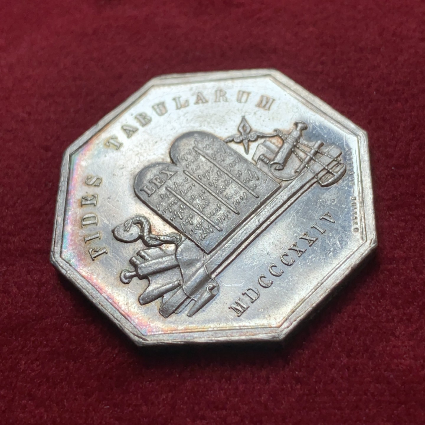 《竞宝斋》第80场-本周日，周一 2场连拍（全场不限金额包邮） 法国1824年法国瓦兹公证处八角银章，14克30mm蜜蜂AR边铭