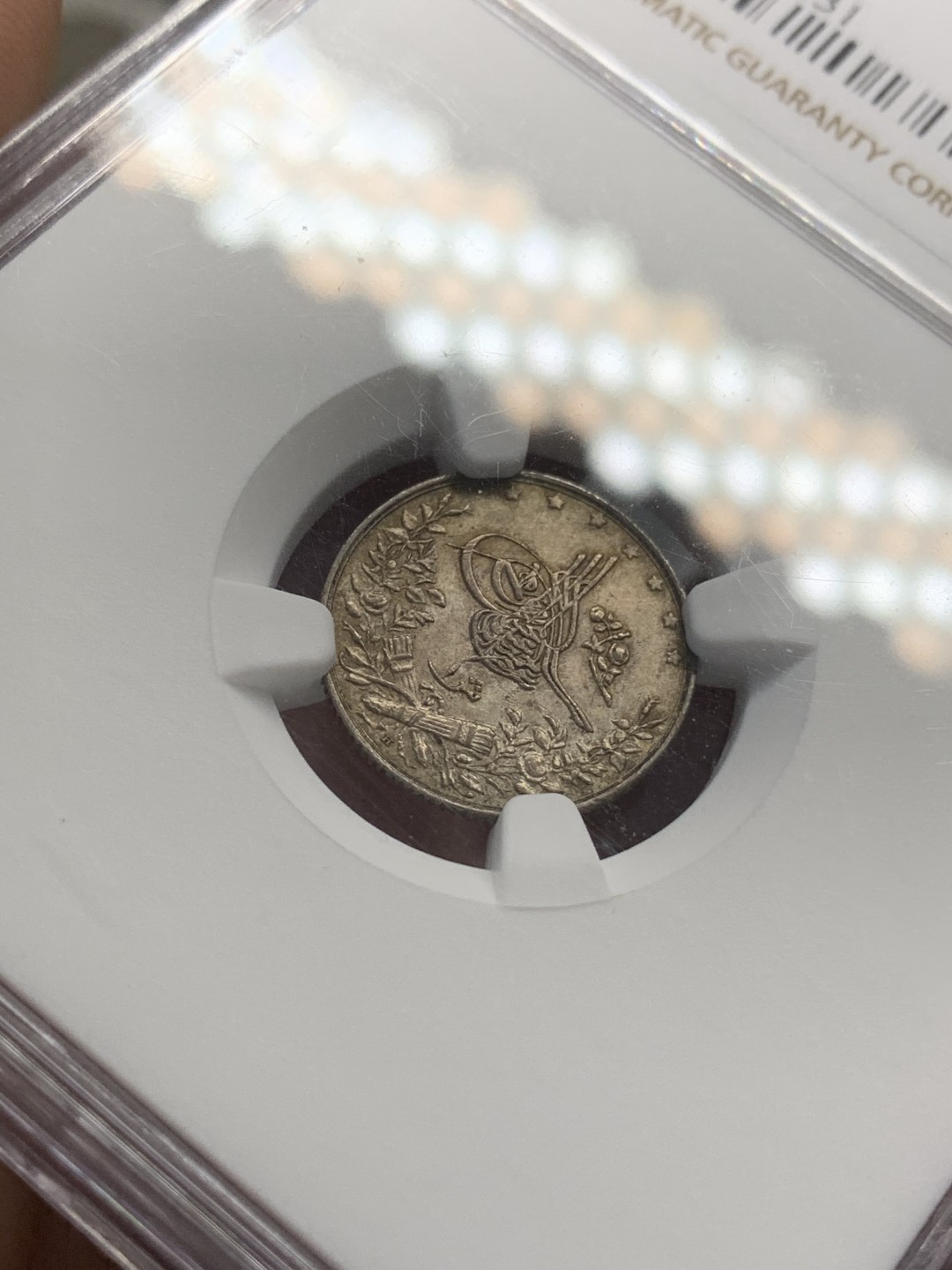 《竞宝斋》第80场-本周日，周一 2场连拍（全场不限金额包邮） NGC-64 埃及AH1293 QIRSH 银币 五彩包浆