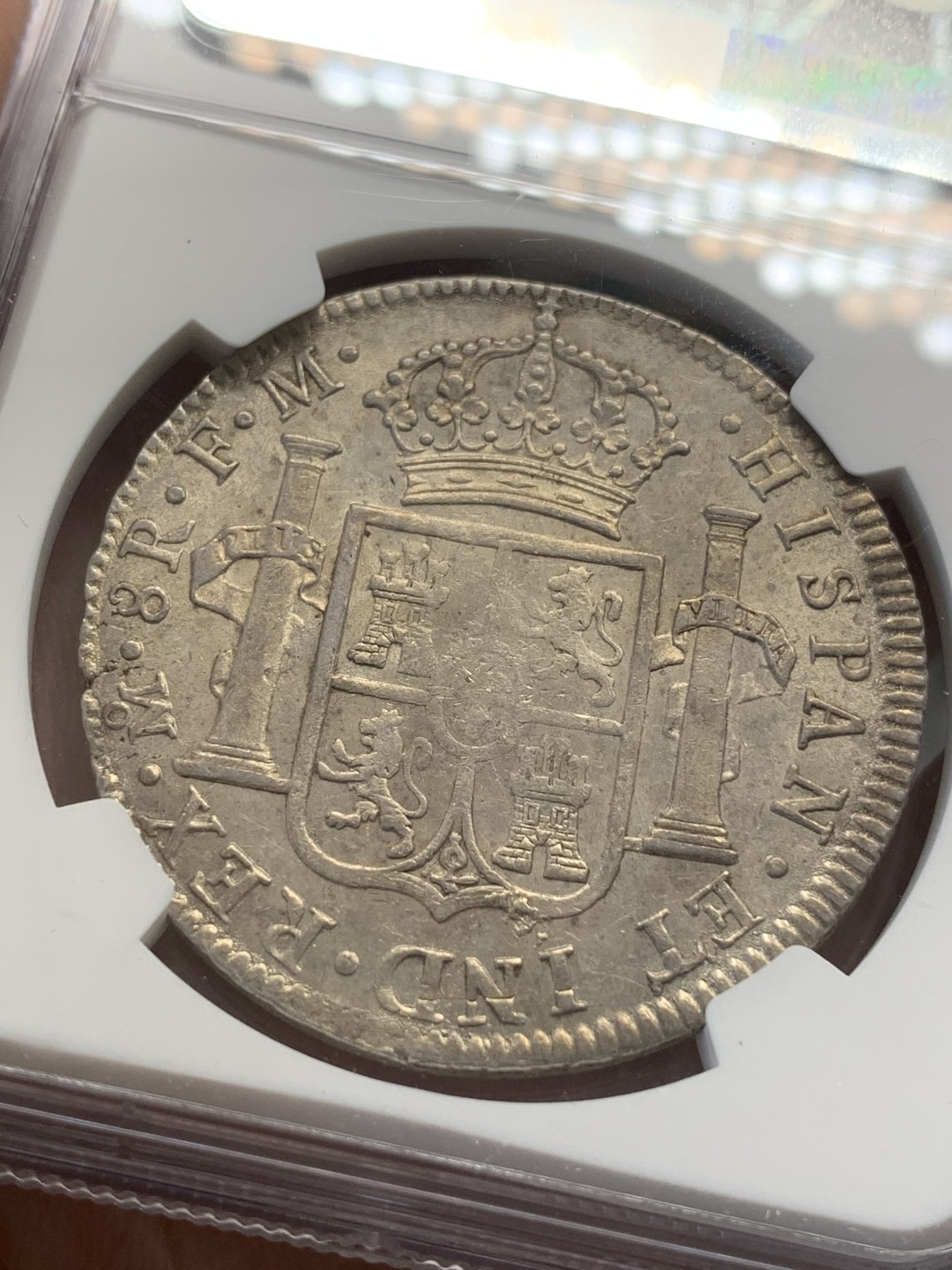 《竞宝斋》第80场-本周日，周一 2场连拍（全场不限金额包邮） NGC AU55 墨西哥 1798年 早期版 卡四 8R 双柱大银币 有光度 有细节 可藏