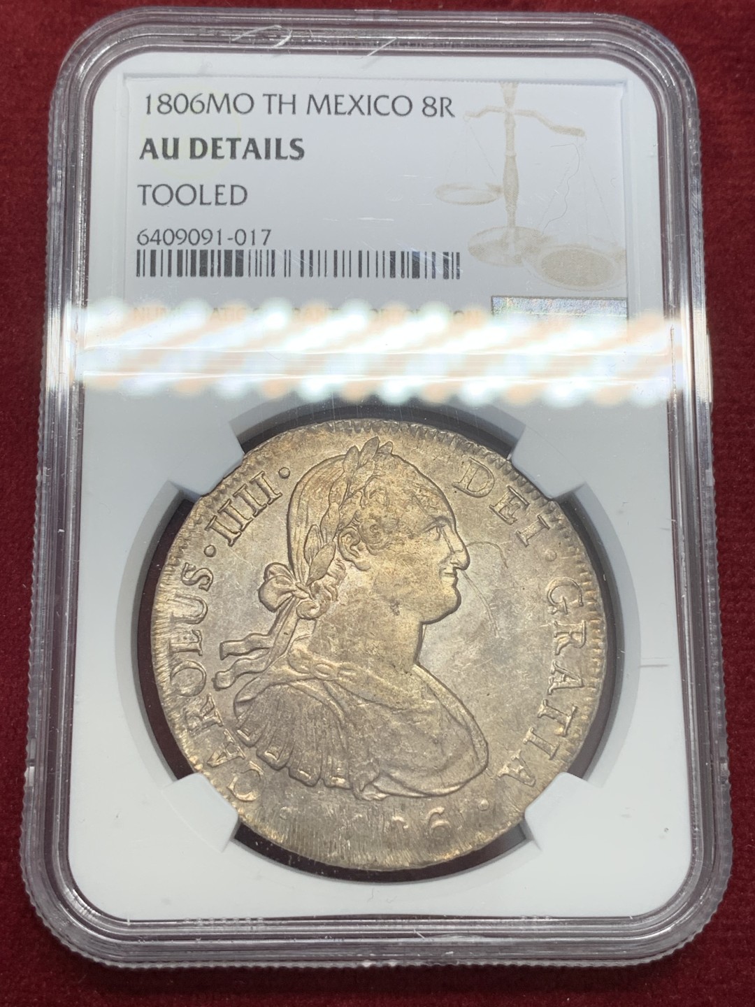 《竞宝斋》第80场-本周日，周一 2场连拍（全场不限金额包邮） NGC AU 墨西哥 1806年 卡四 8R 双柱大银币 底板 打制非常好  可惜有小划
