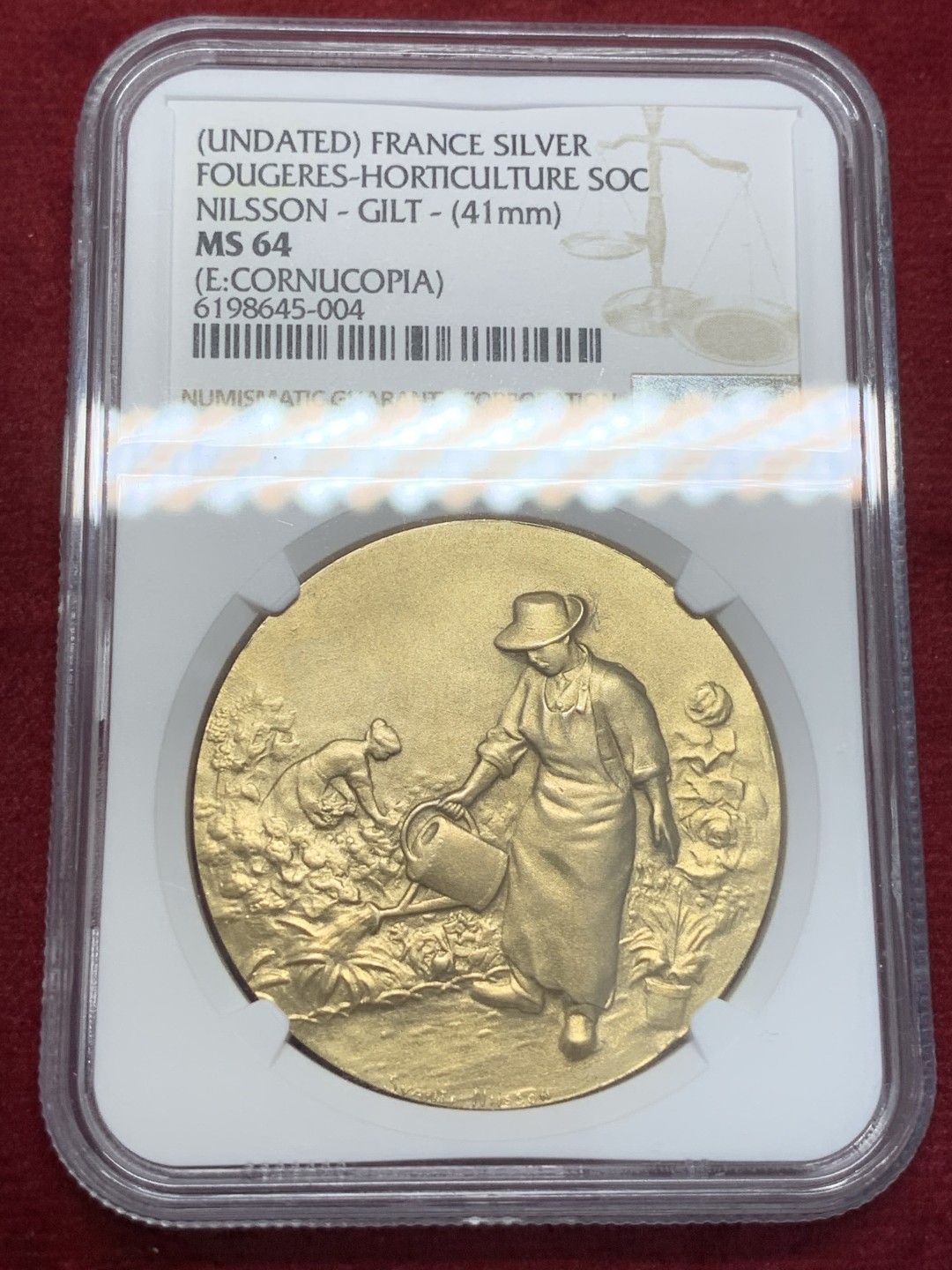 《竞宝斋》第80场-本周日，周一 2场连拍（全场不限金额包邮） NGC MS64 法国镀金银章 尼尔森园艺协会银章 丰饶角argent银标 实际铸造日期1880年左右 园丁在玫瑰花田劳作 小天使非常可爱